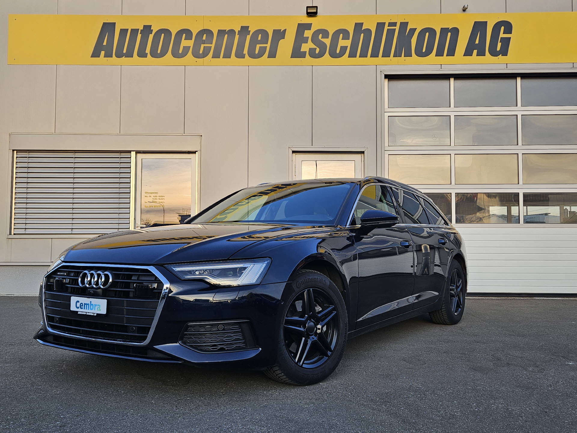AUDI A6 Avant 2.0 40 TDI Attraction quattro S-Tronic * 8-fach bereift *