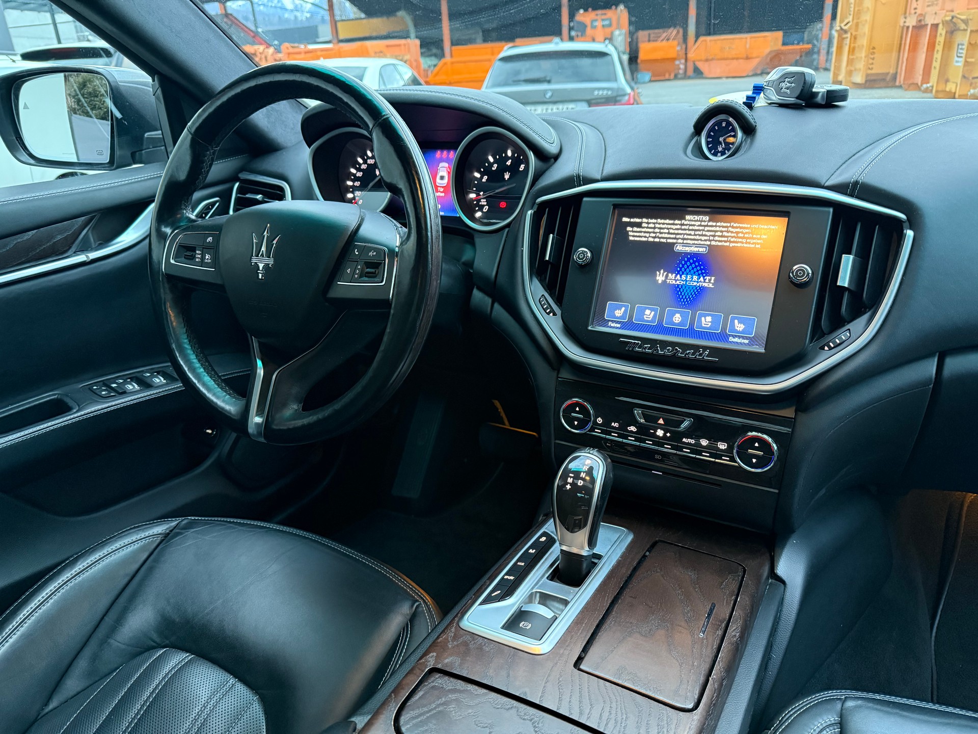 MASERATI Ghibli S Q4 3.0 V6 Automatica-image-10