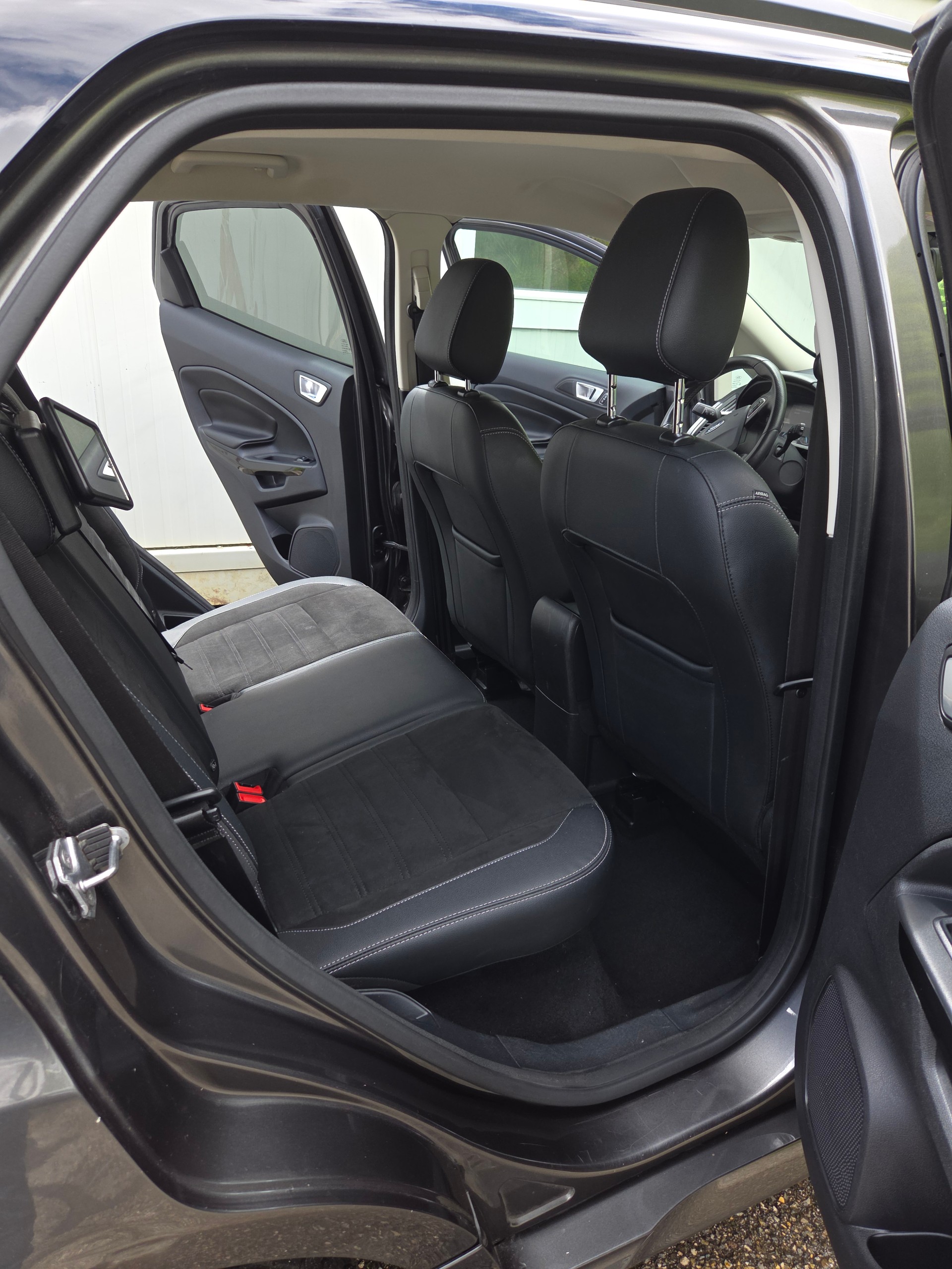 FORD 1.5 TDCi ST-Line 4x4-image-4