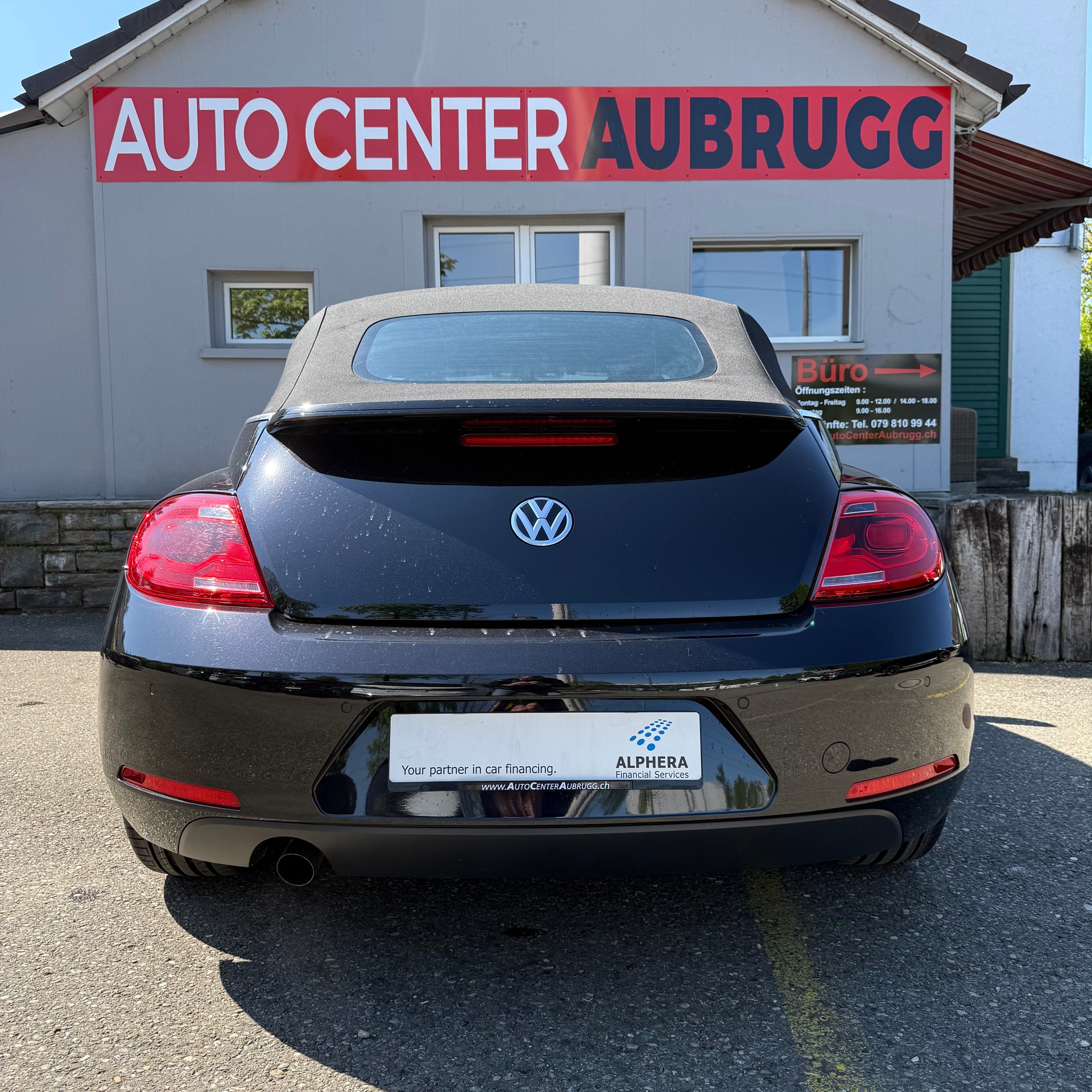 VW Beetle Cabrio 1.2 TSI BMT Allstar DSG-image-5