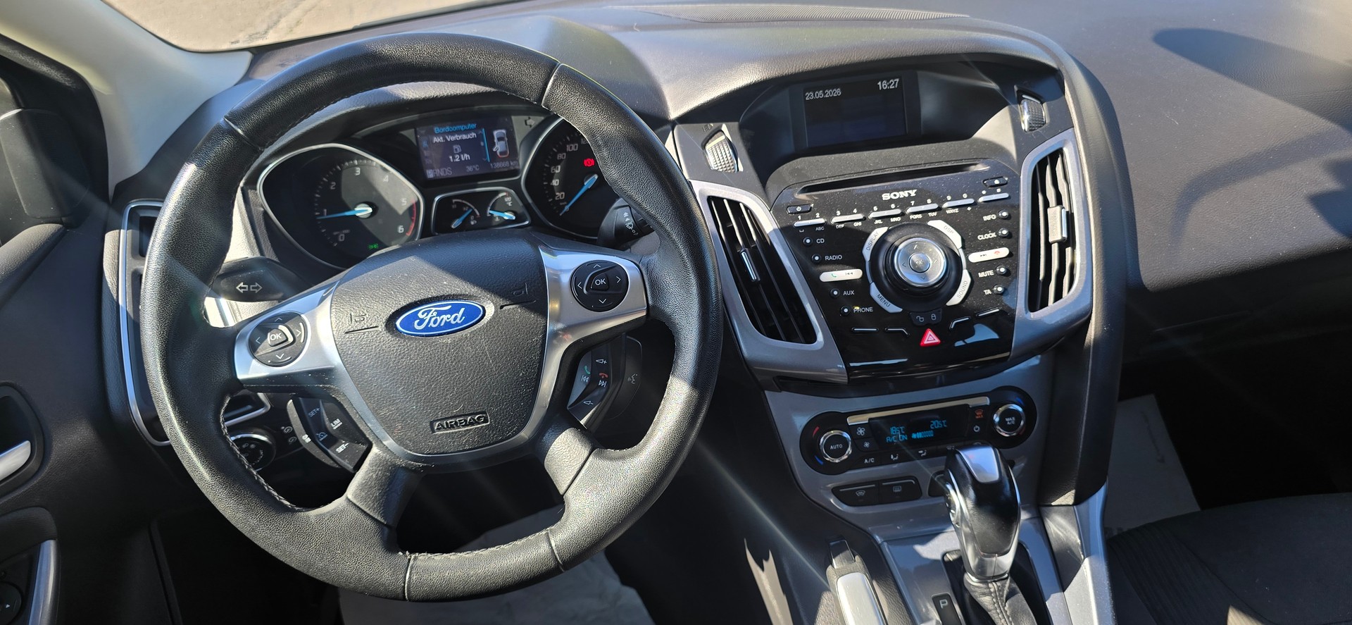 FORD Focus 2.0 TDCi Titanium PowerShift-image-10