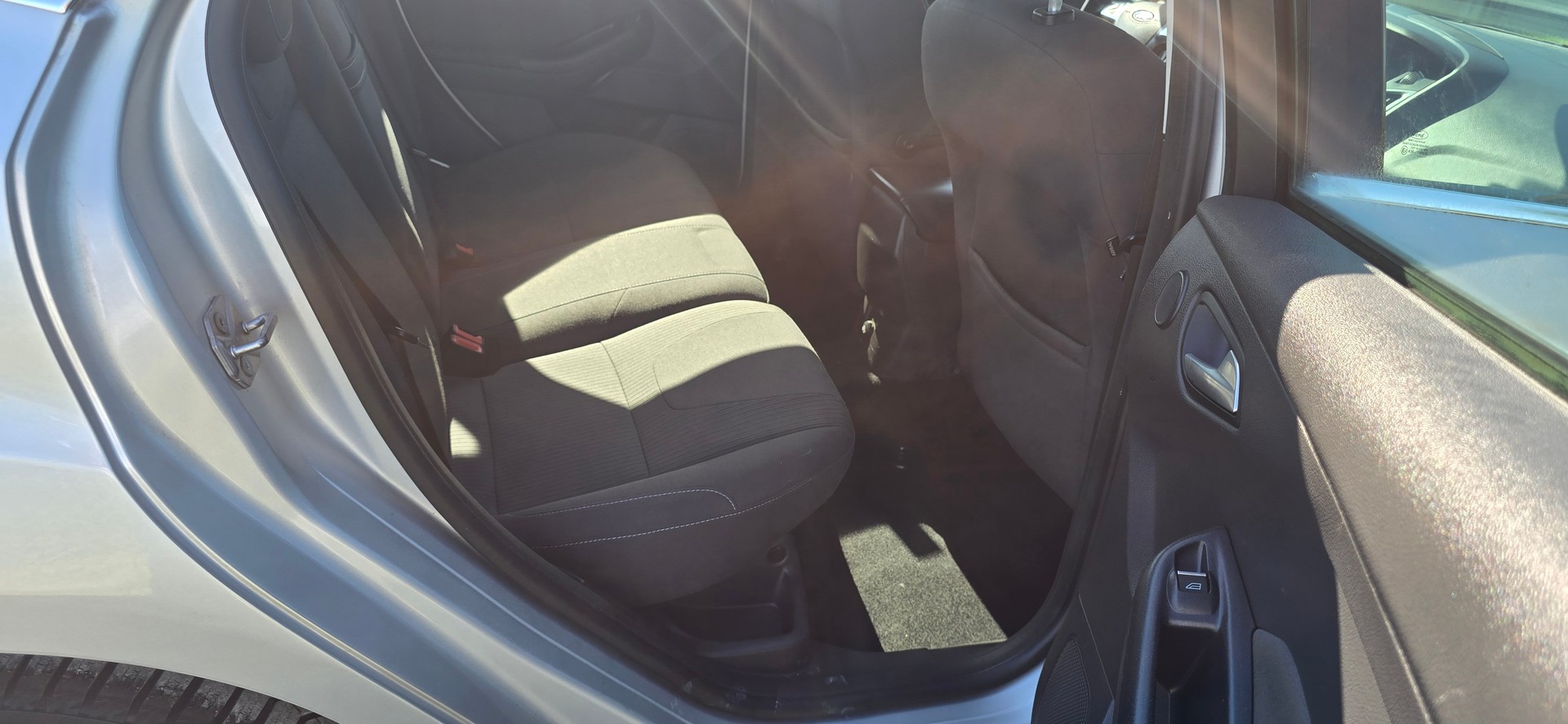 FORD Focus 2.0 TDCi Titanium PowerShift-image-8