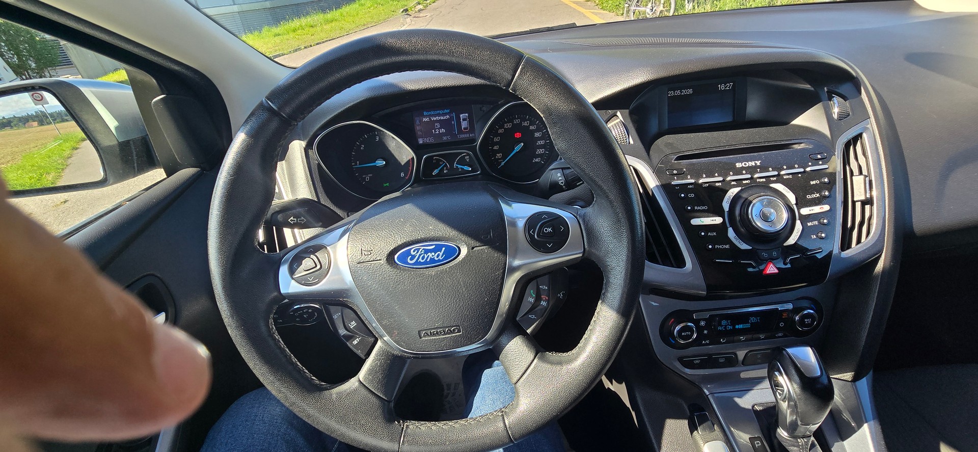 FORD Focus 2.0 TDCi Titanium PowerShift-image-13