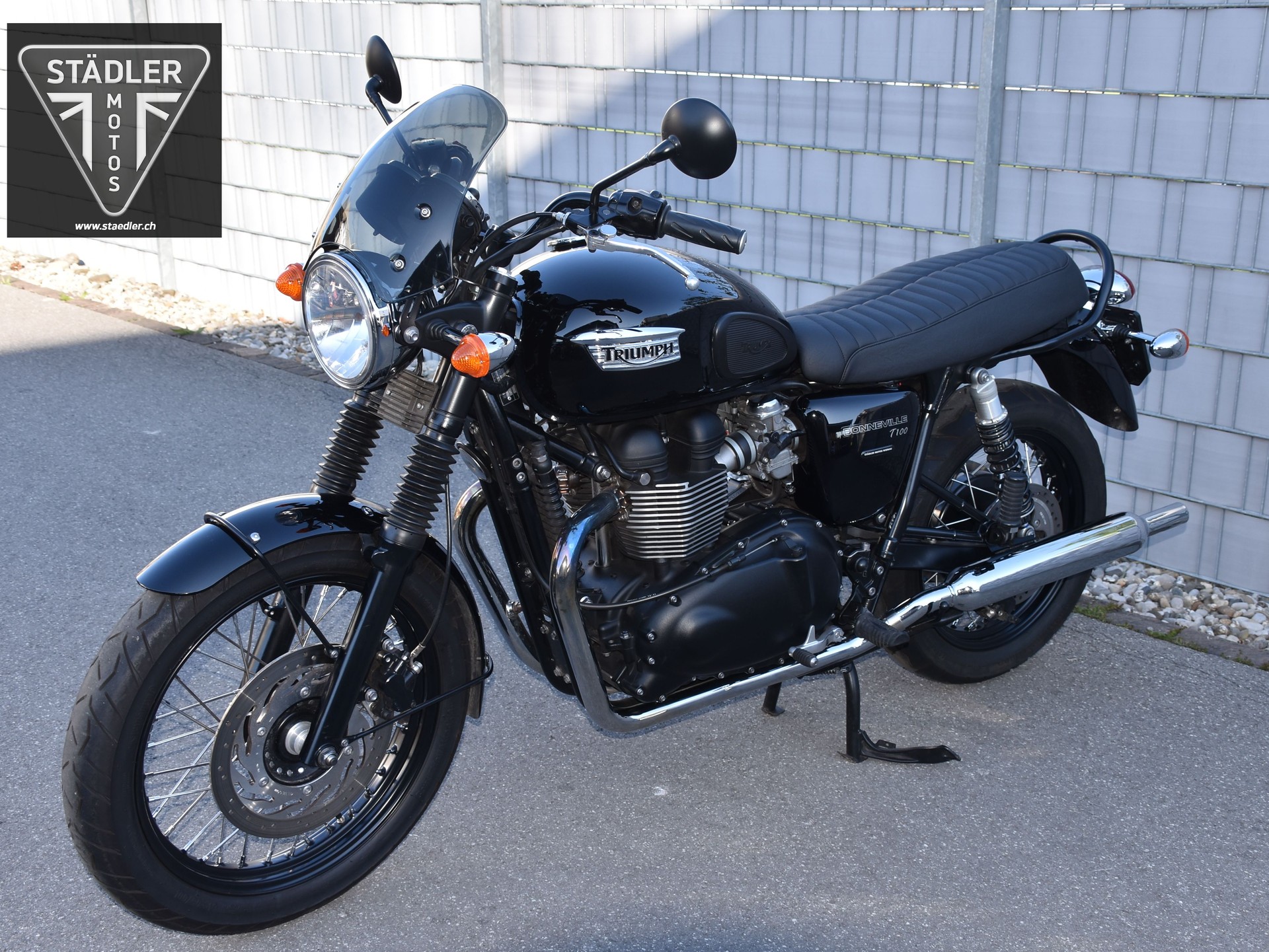 TRIUMPH Bonneville 900 i T 100-image-5