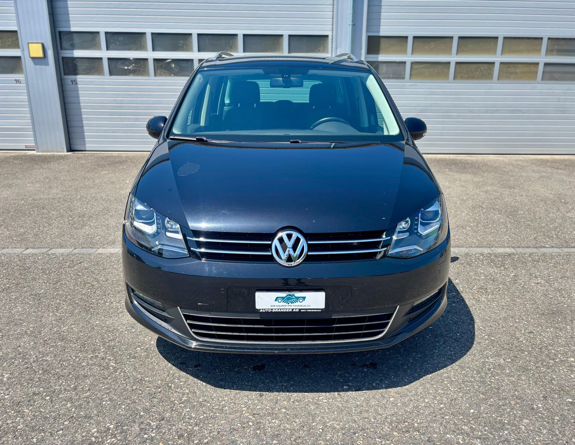 VW Sharan 2.0 TDI BlueMotion Technology / 7-Plätzer-showroom-element-1