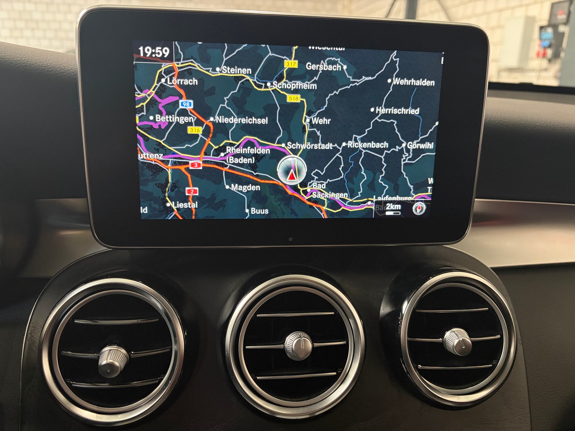 MERCEDES-BENZ GLC 250 4Matic 9G-Tronic-image-10