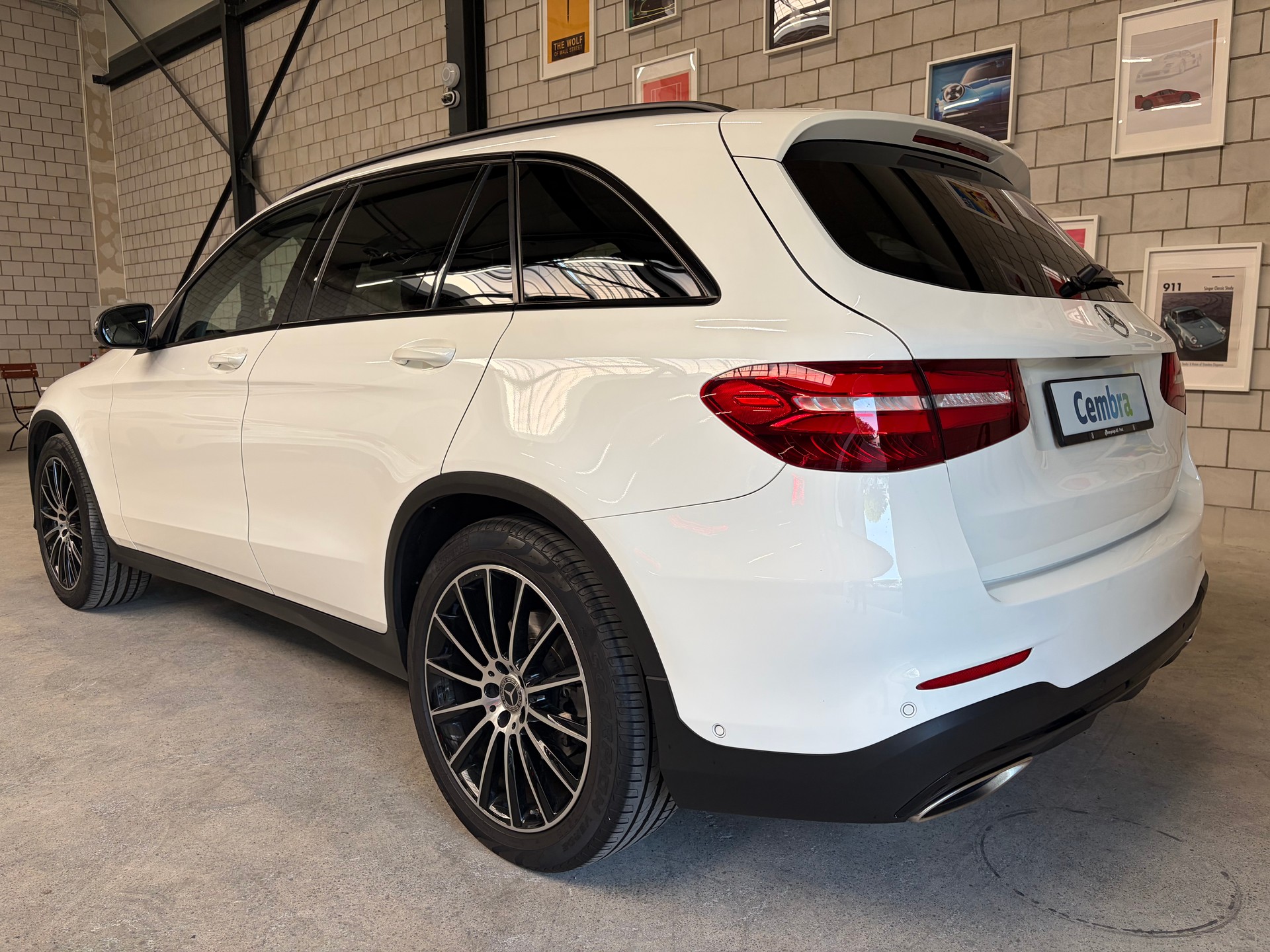 MERCEDES-BENZ GLC 250 4Matic 9G-Tronic-image-2