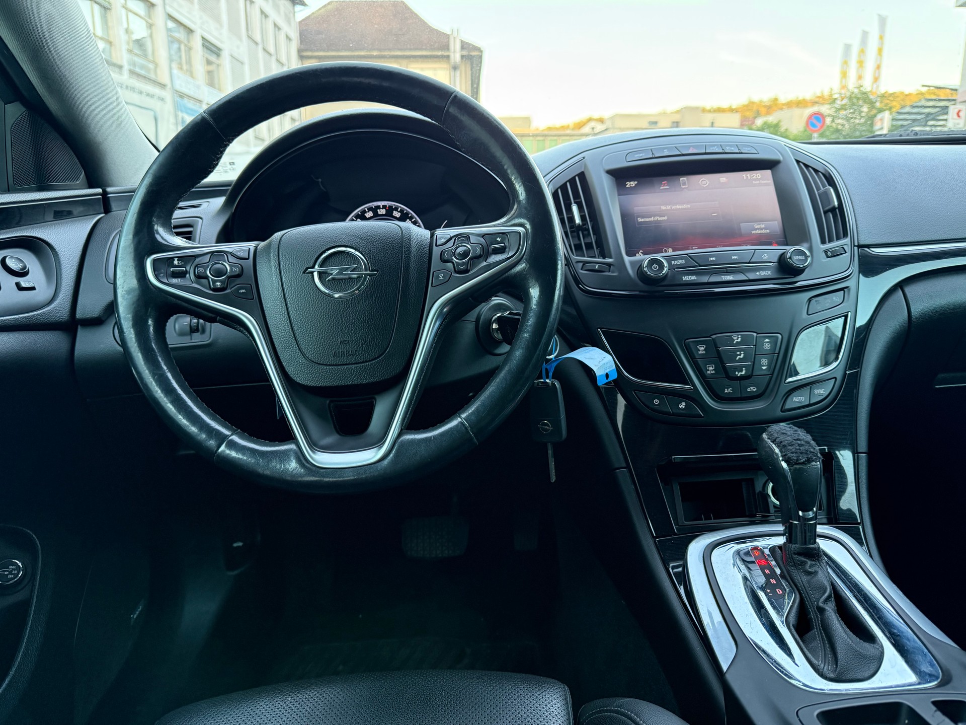 OPEL Insignia ST 2.0 Turbo Sport 4WD Aut.-image-11