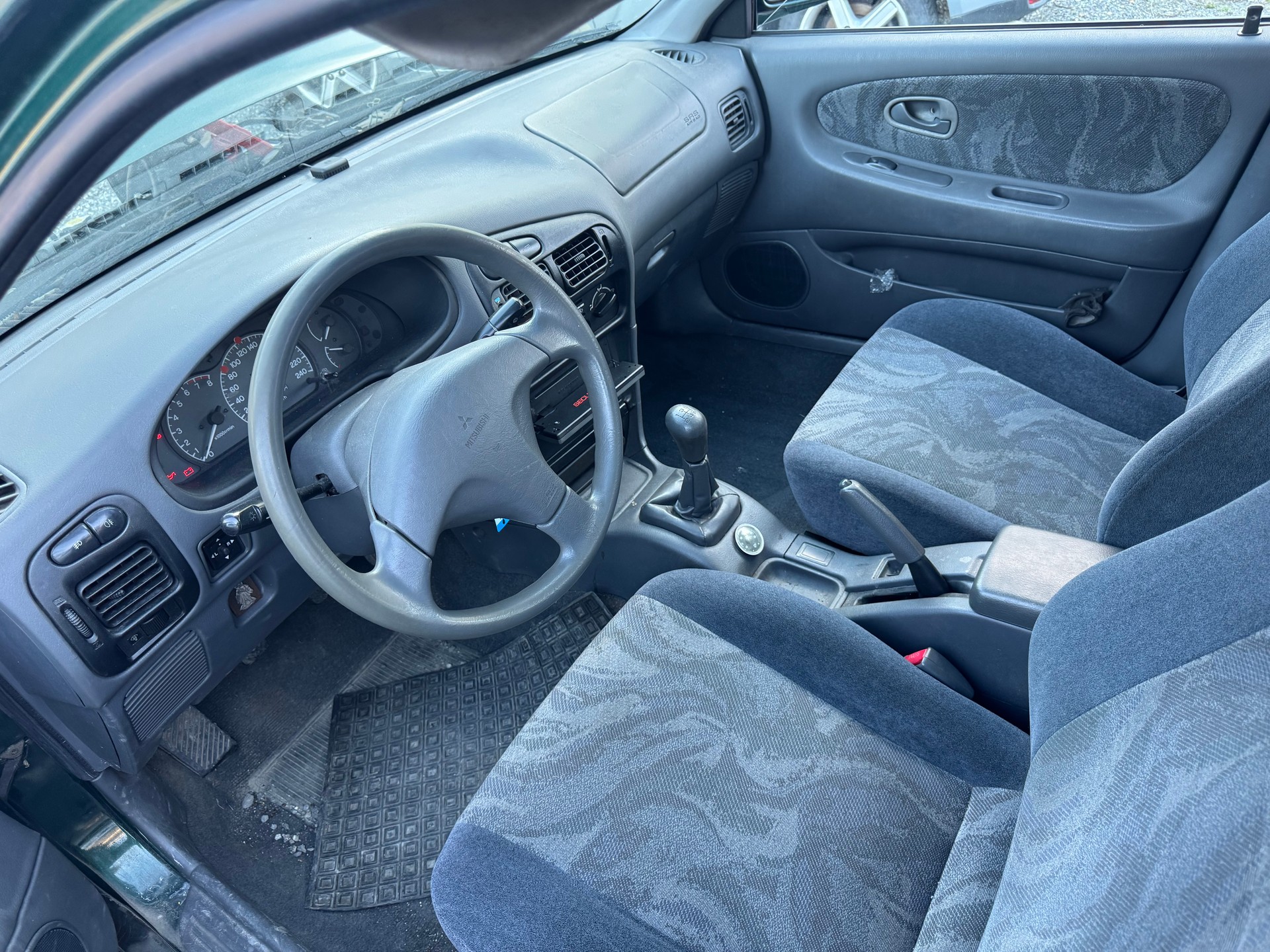 MITSUBISHI Lancer 1.6 GL Sw.Star 4x4-image-9