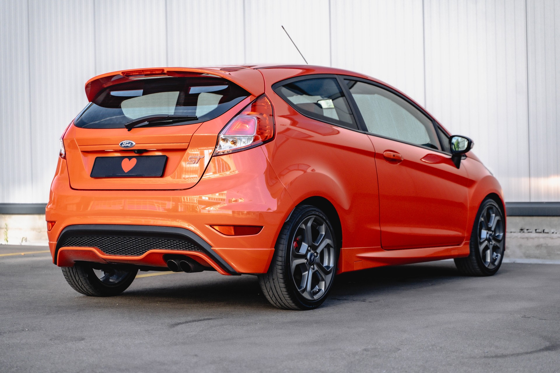 FORD Fiesta 1.6 SCTi ST-2 * AB MFK * TRAUMHAFTE AUSSTATUNG * 8-FACH BEREIFT *-image-7