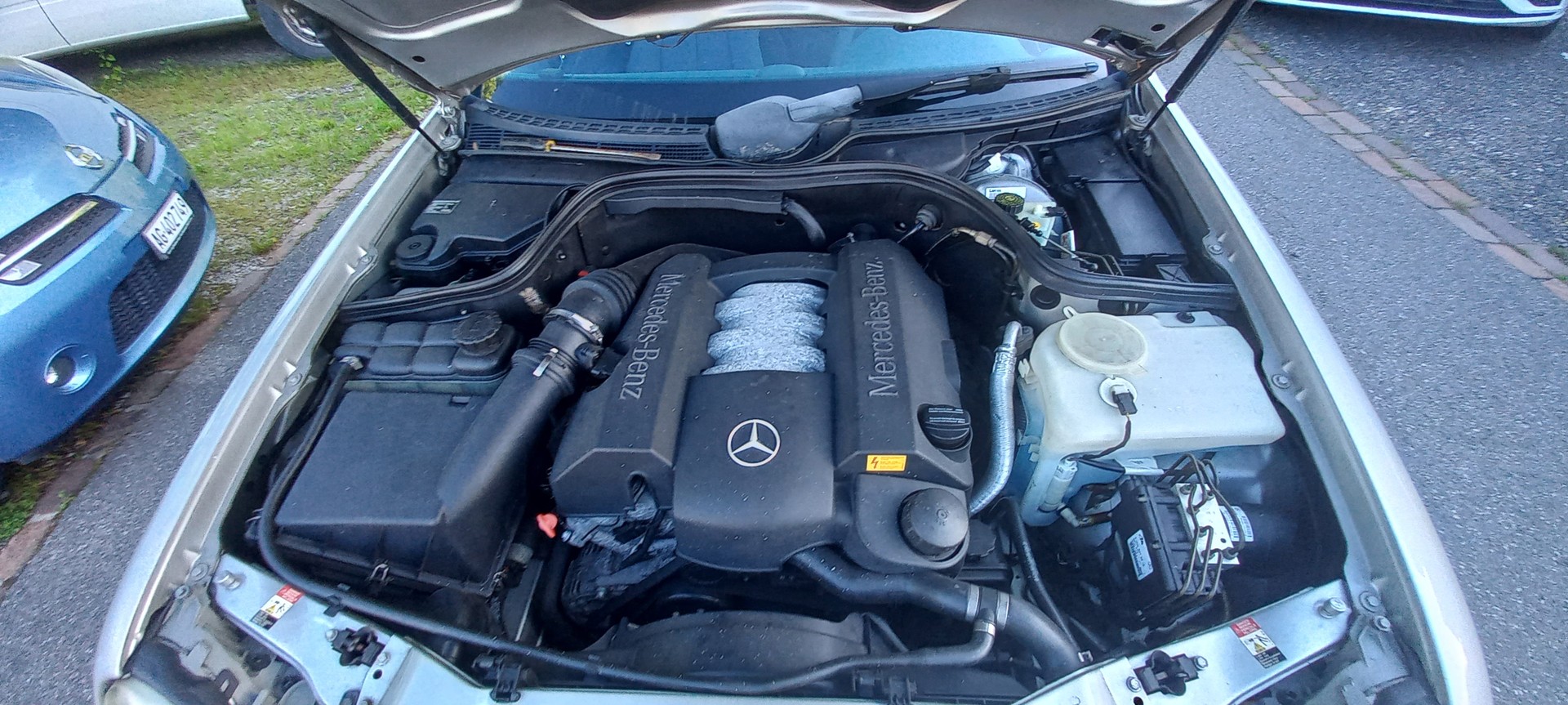 MERCEDES-BENZ CLK 320 Sport Automatic-image-11