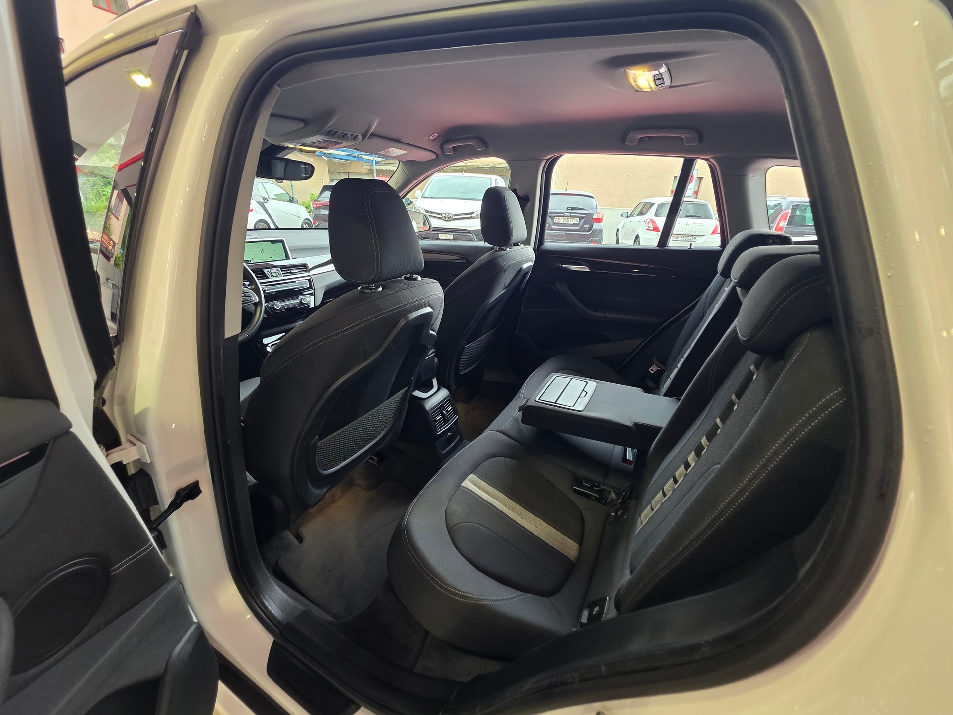 BMW X1 xDrive 20d Sport Line Steptronic-image-21
