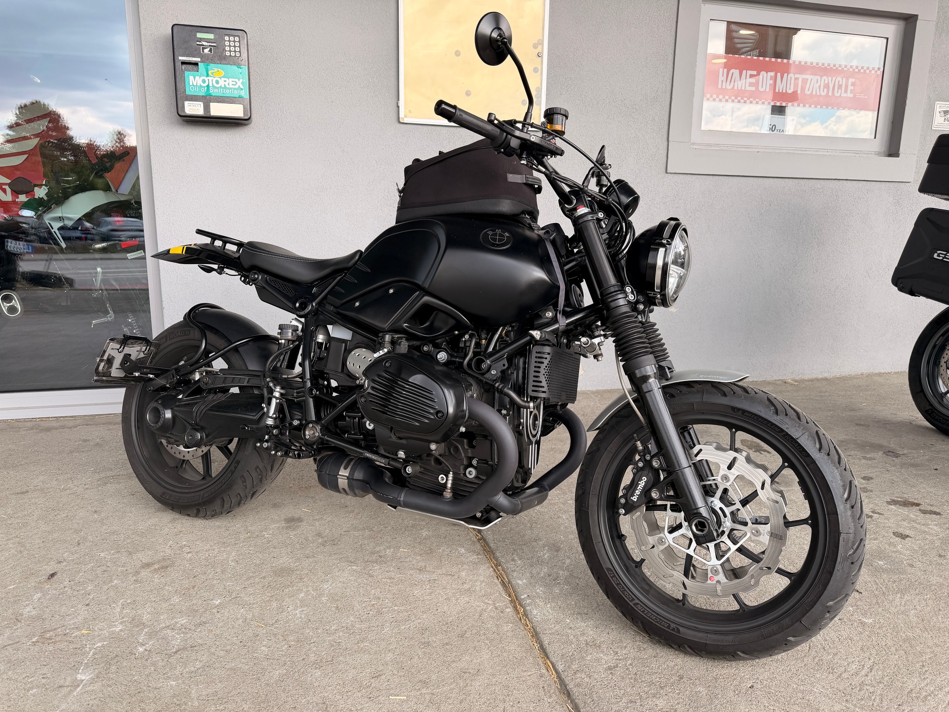 BMW R nineT Pure ABS-image-0
