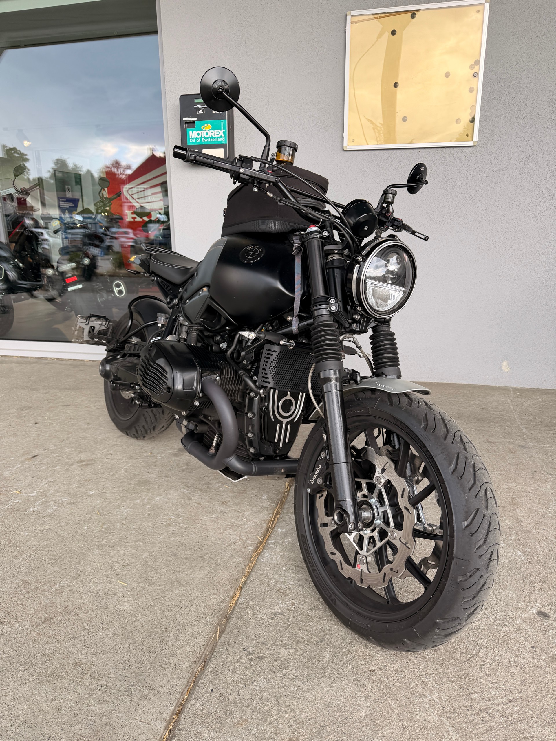 BMW R nineT Pure ABS-image-2