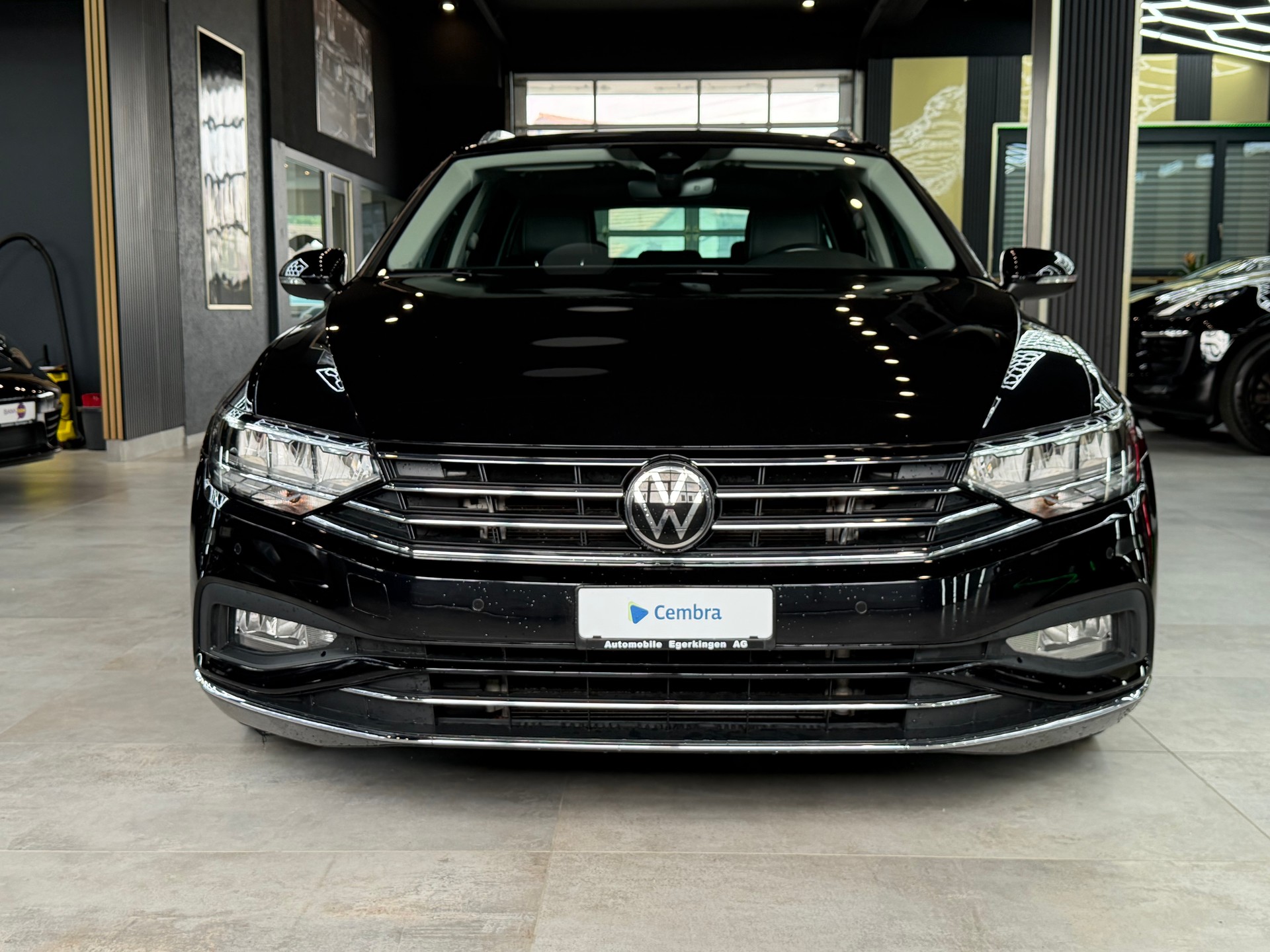 VW Passat 2.0 TDI BMT Elegance 4Motion DSG-showroom-element-1