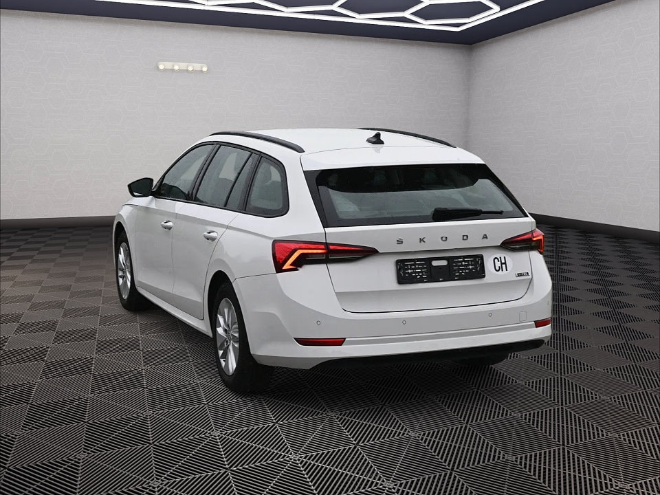 SKODA Octavia Combi 2.0 TDI DSG Ambition-image-3