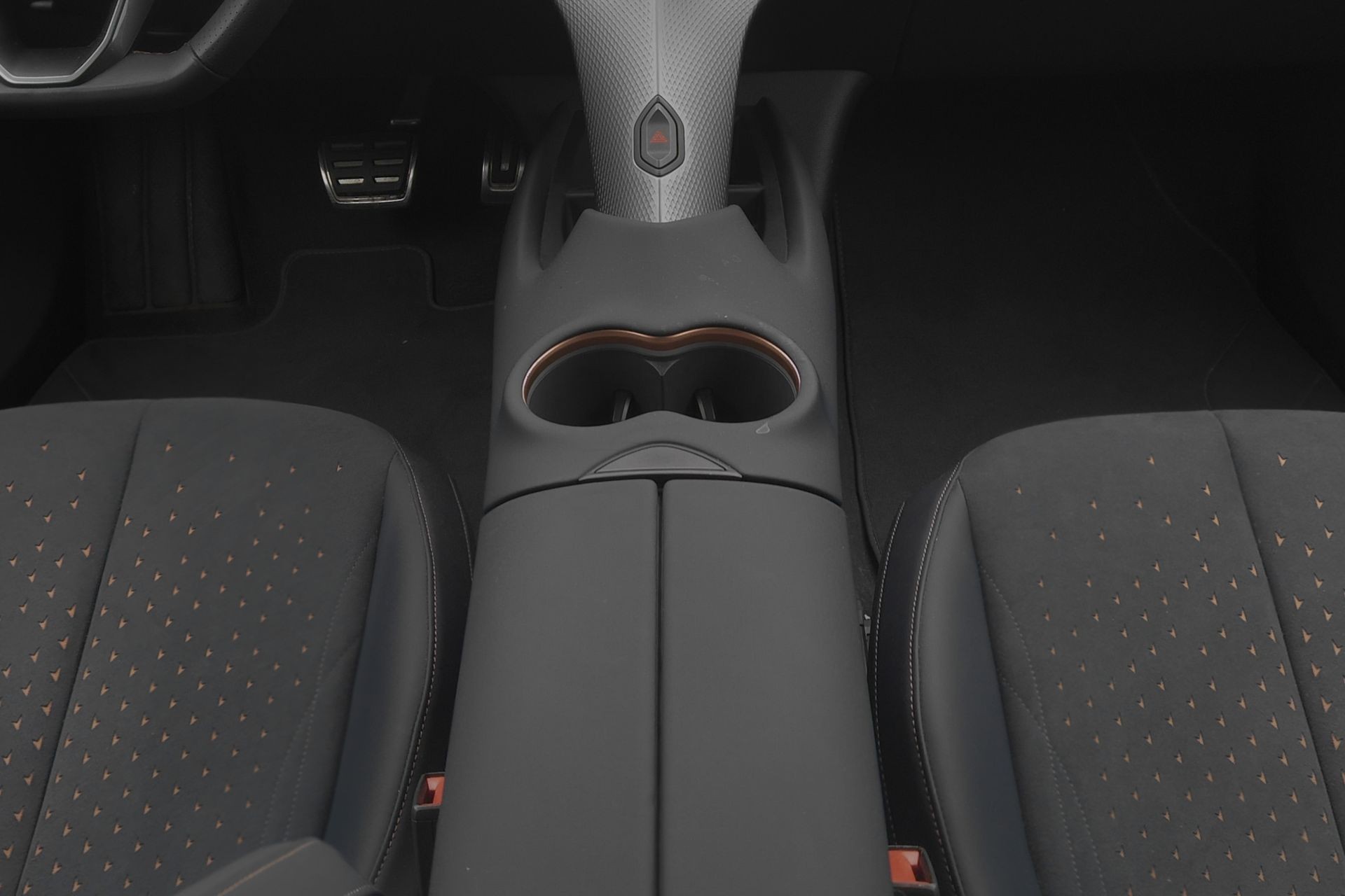 CUPRA Tavascan Type 9 77 kWh Adrenaline-image-8