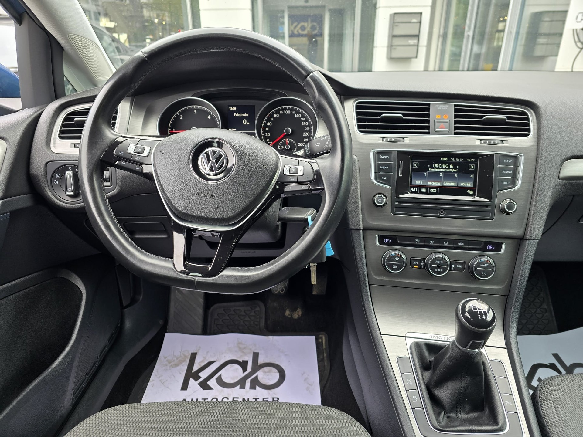 VW Golf 2.0 TDI Highline 4Motion-image-13