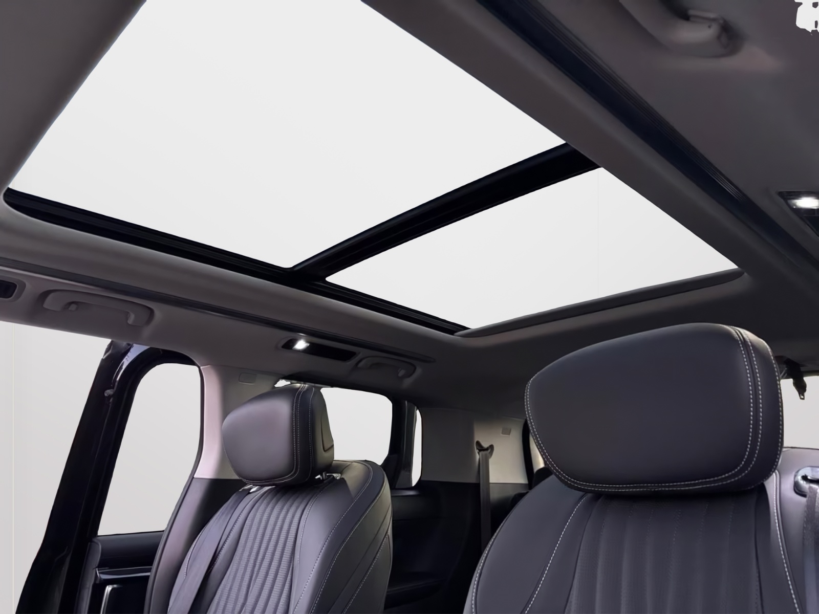 MAXUS Mifa 9 Luxury 90kWh-image-9
