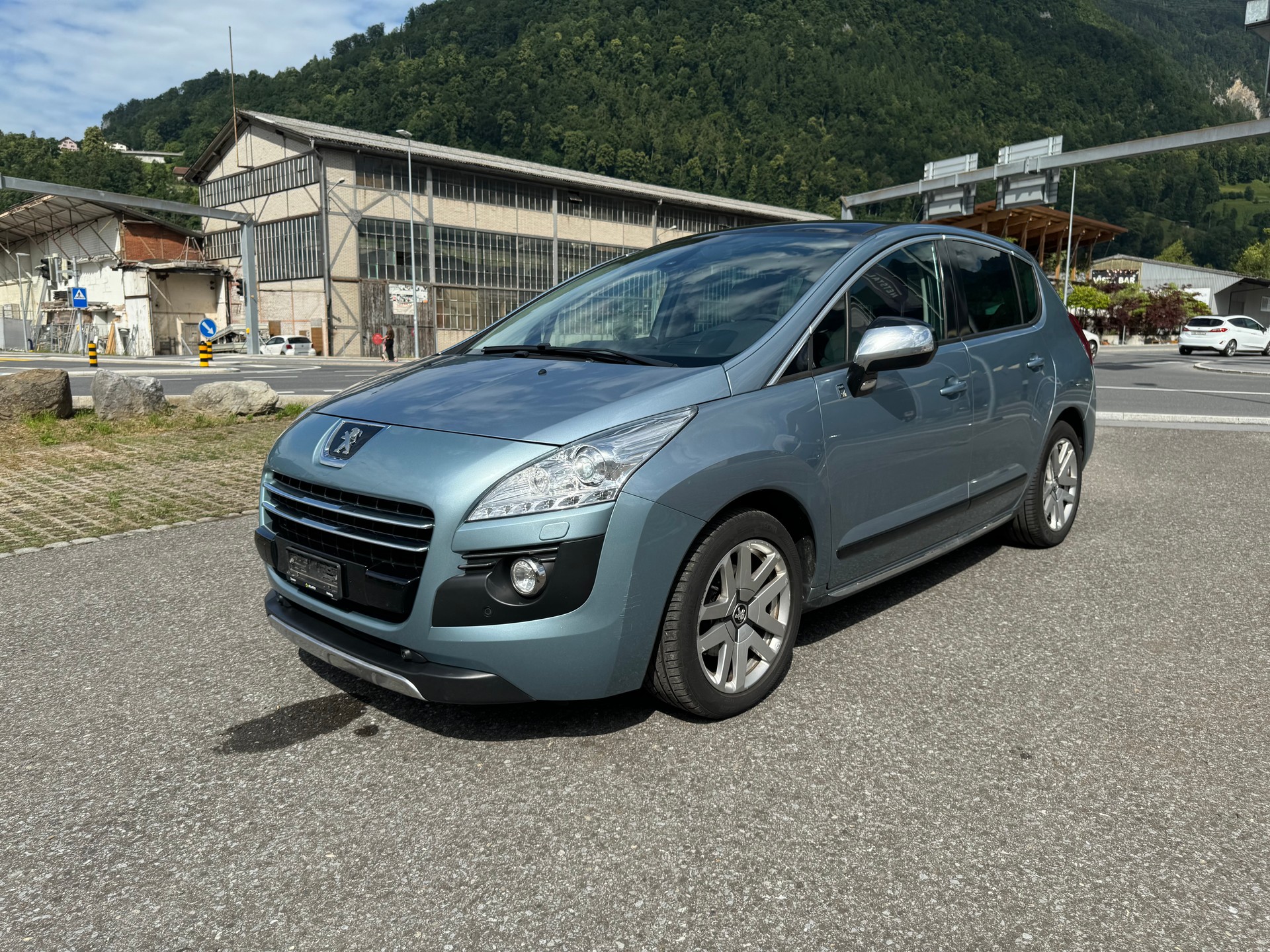 PEUGEOT 3008 HYbrid4 2.0 HDI EGS6