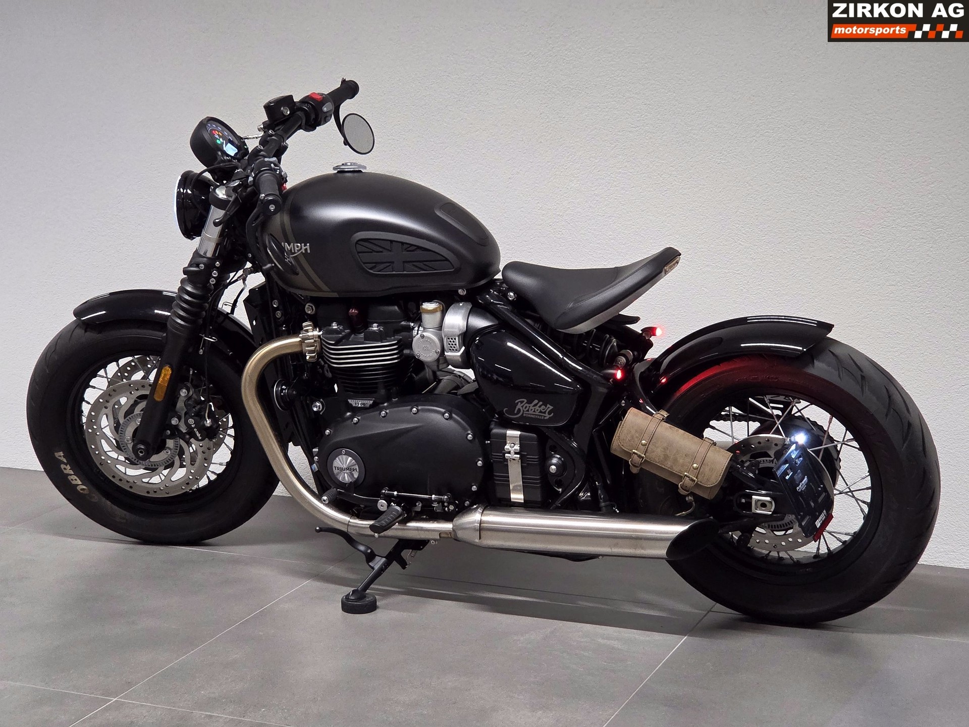 TRIUMPH Bonneville 1200 Bobber Custom (35kW)-image-10