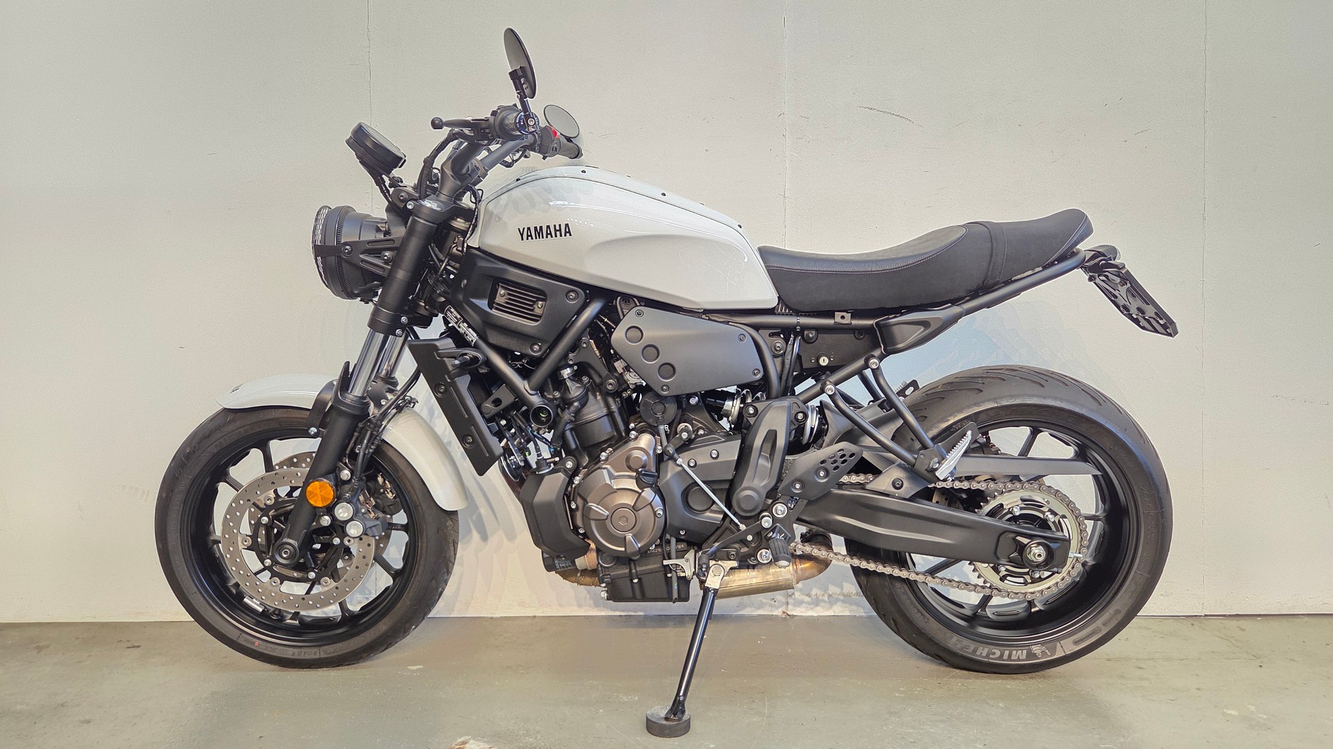 YAMAHA XSR 700 (35kW)-image-1