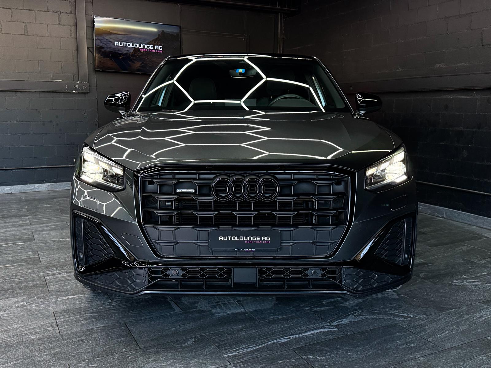 AUDI Q2 35 TDI S line quattro S-tronic-showroom-element-1