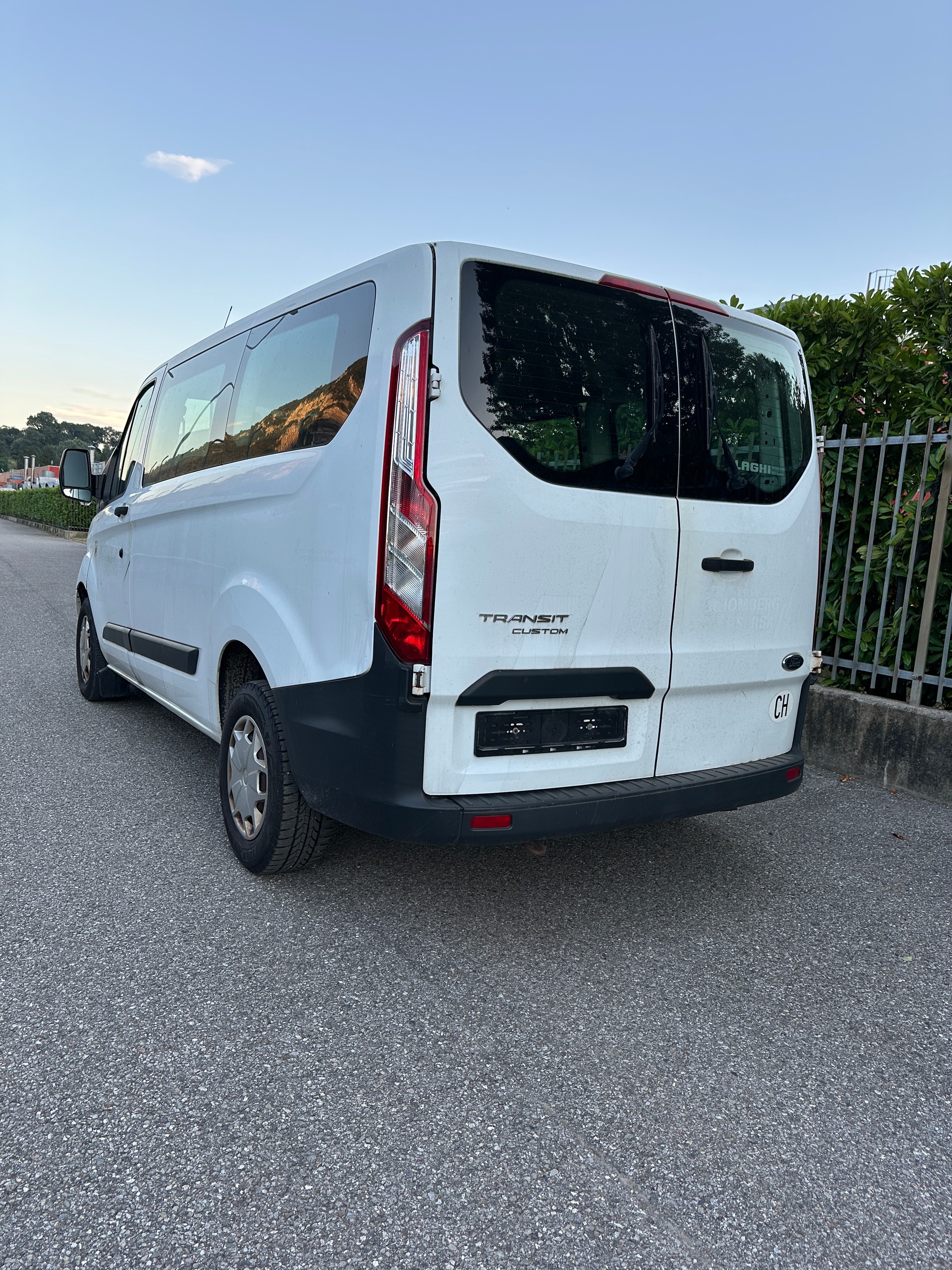 FORD Transit Custom 310 L1H1 Ambiente-image-6