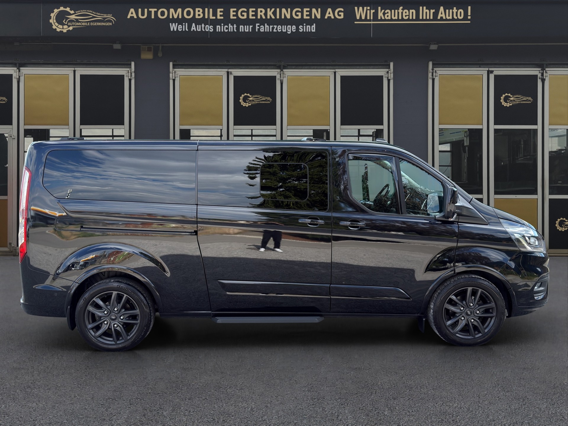 FORD Tourneo Custom 320 L2H1 Titanium X A-showroom-element-3