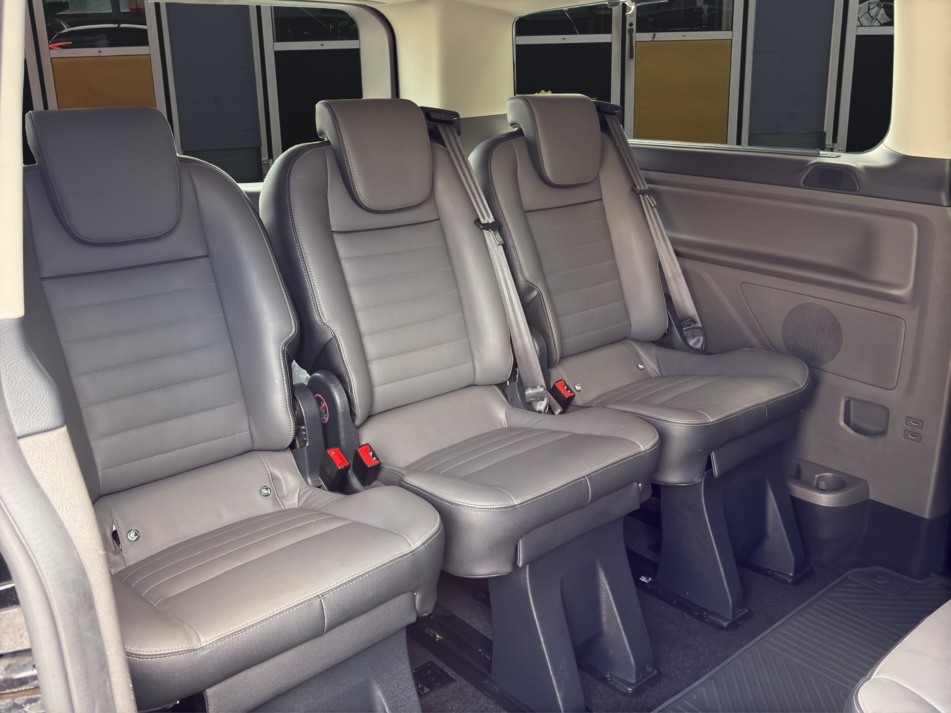 FORD Tourneo Custom 320 L2H1 Titanium X A-image-12