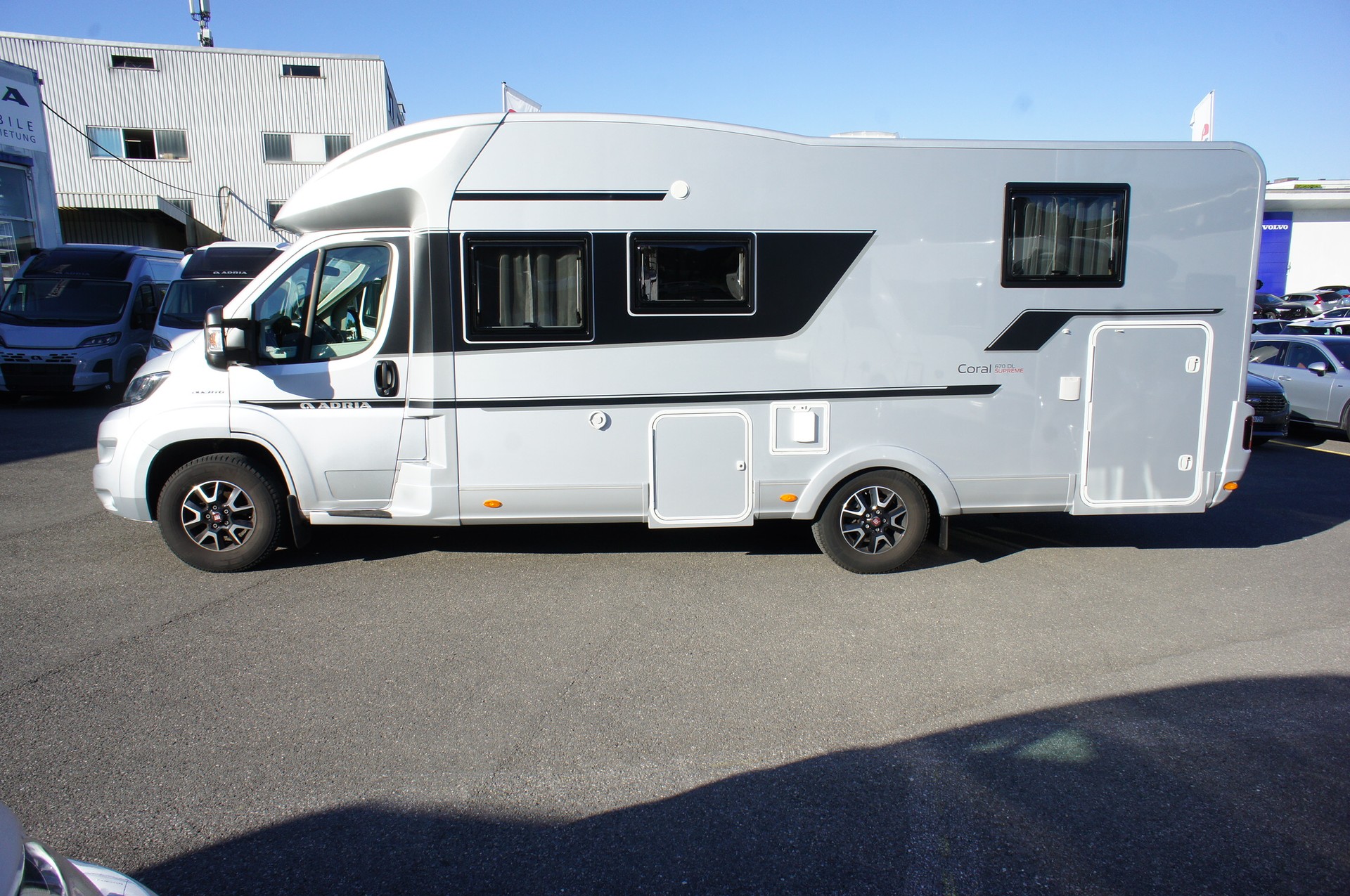 ADRIA Coral Supreme 670 DL-showroom-element-2