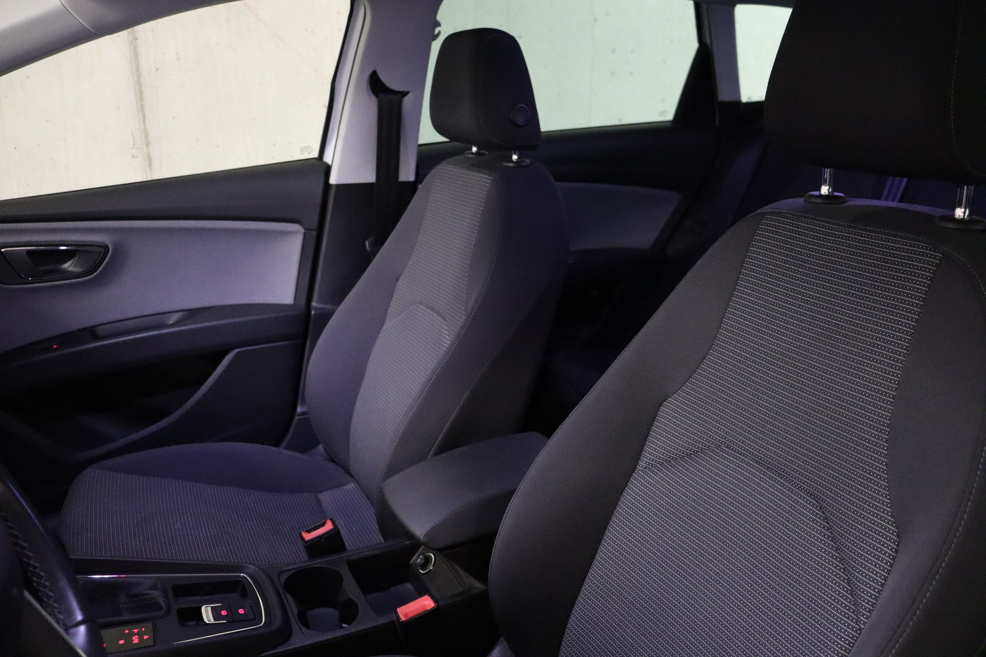 SEAT Leon ST 2.0 TDI CR Style DSG-image-13
