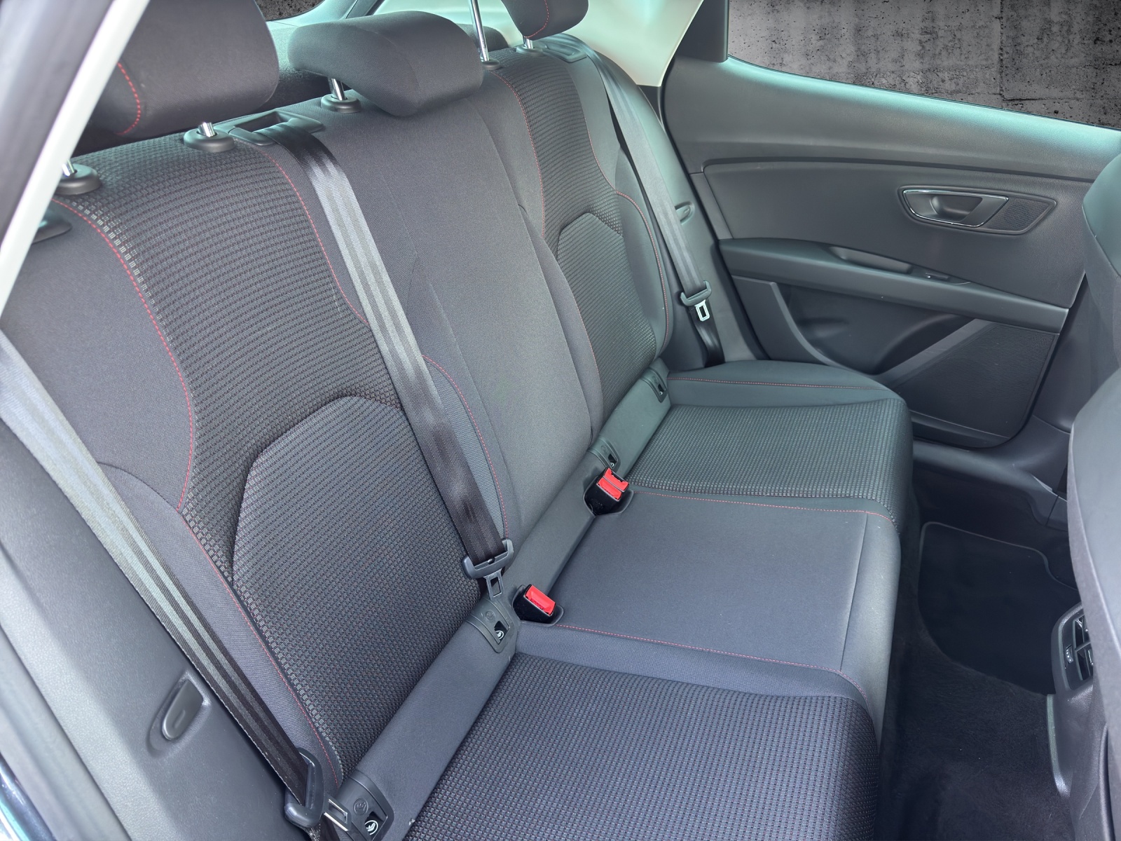 SEAT Leon 1.5 TSI EVO FR ACT FR DSG-image-9
