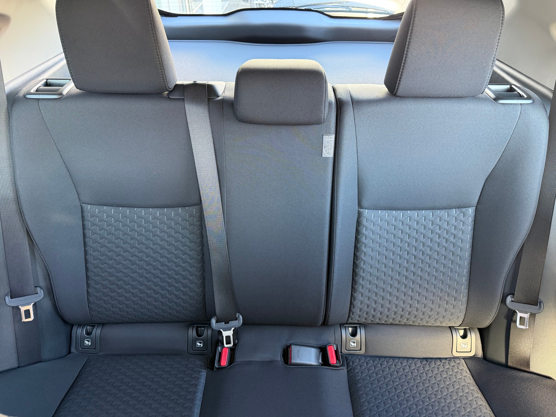TOYOTA Yaris Cross 1.5 Comfort AWDi e-CVT-image-14