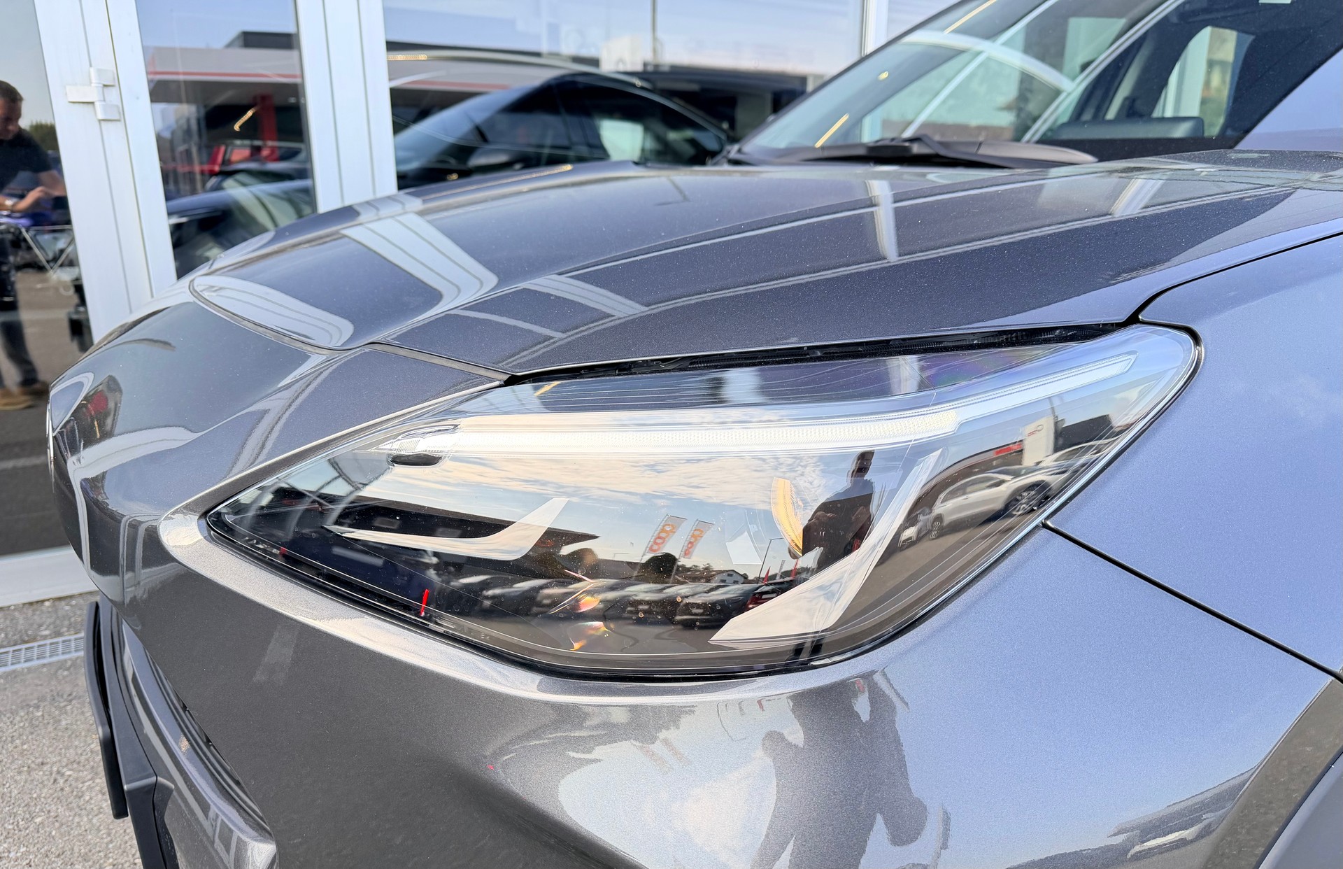 TOYOTA Yaris Cross 1.5 Comfort AWDi e-CVT-showroom-element-2