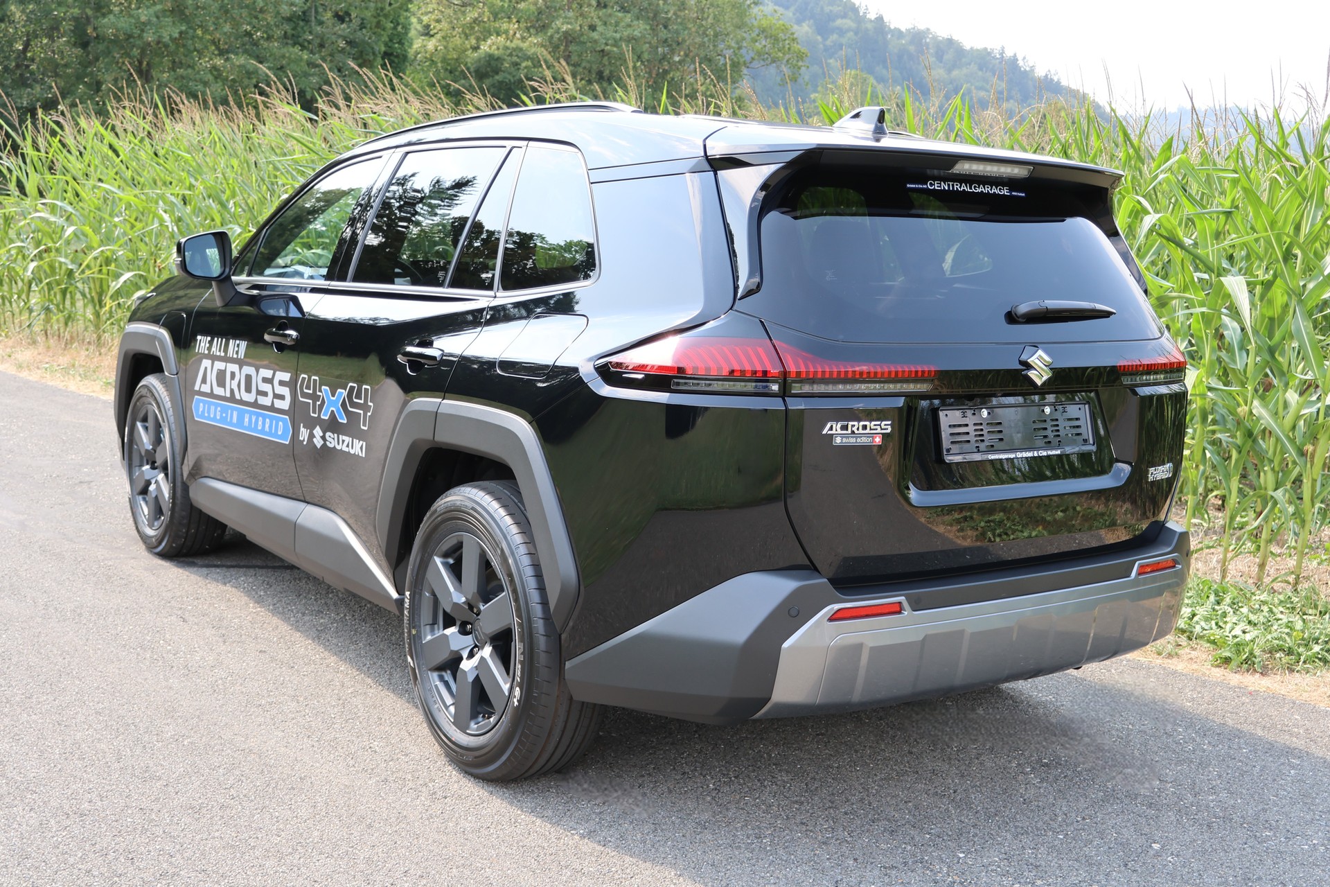 SUZUKI Across 2.5 Plug-in-Hybrid Compact Top E-CVT-showroom-element-2