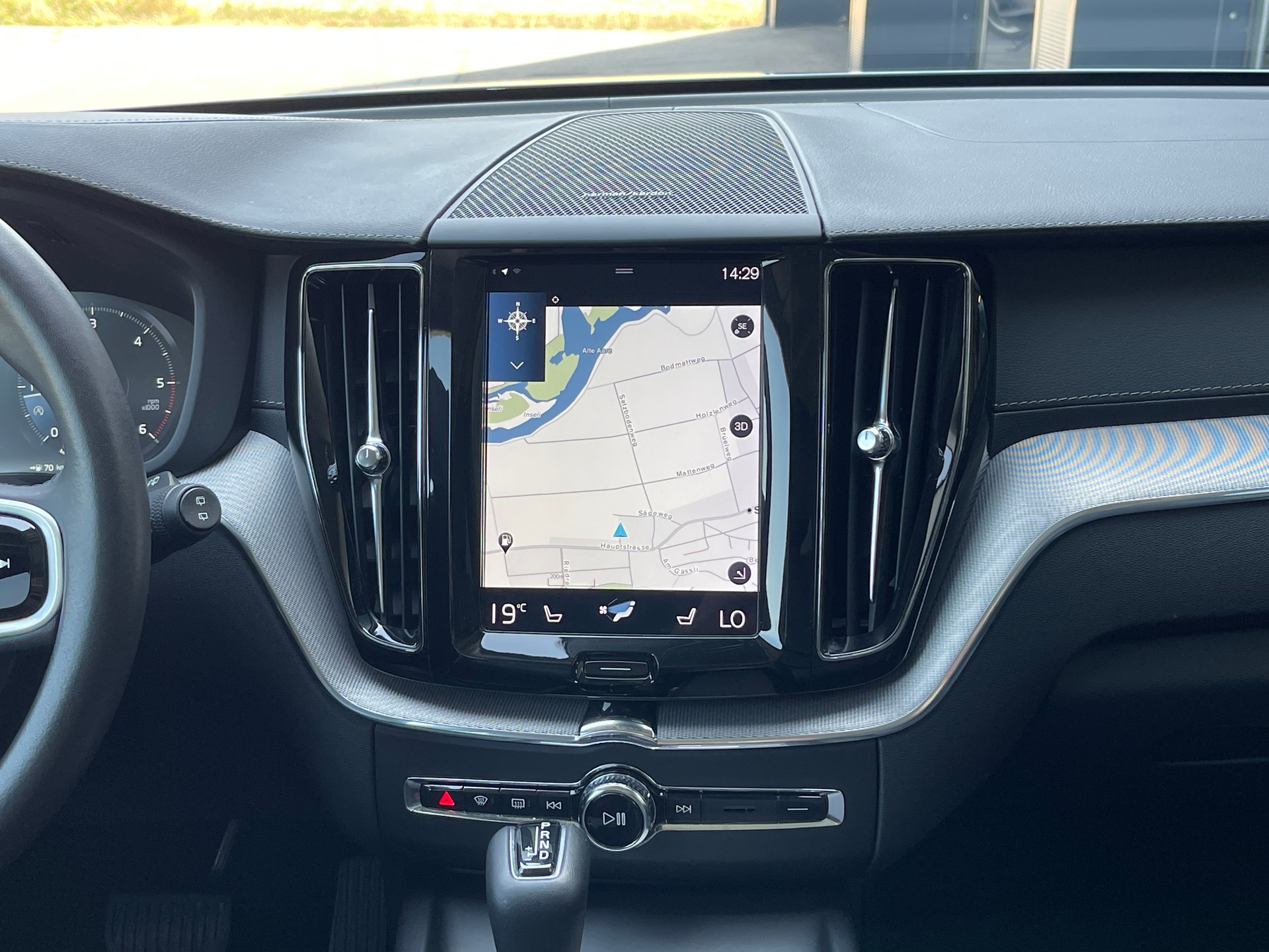 VOLVO XC60 D4 AWD Inscription Geartronic-image-9