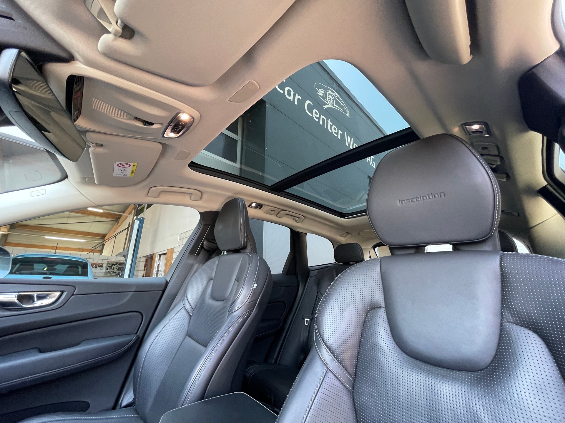 VOLVO XC60 D4 AWD Inscription Geartronic-image-12