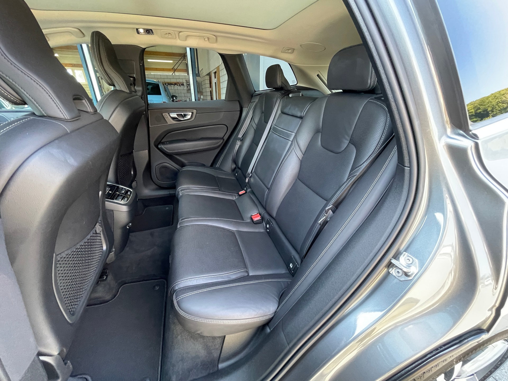 VOLVO XC60 D4 AWD Inscription Geartronic-image-13