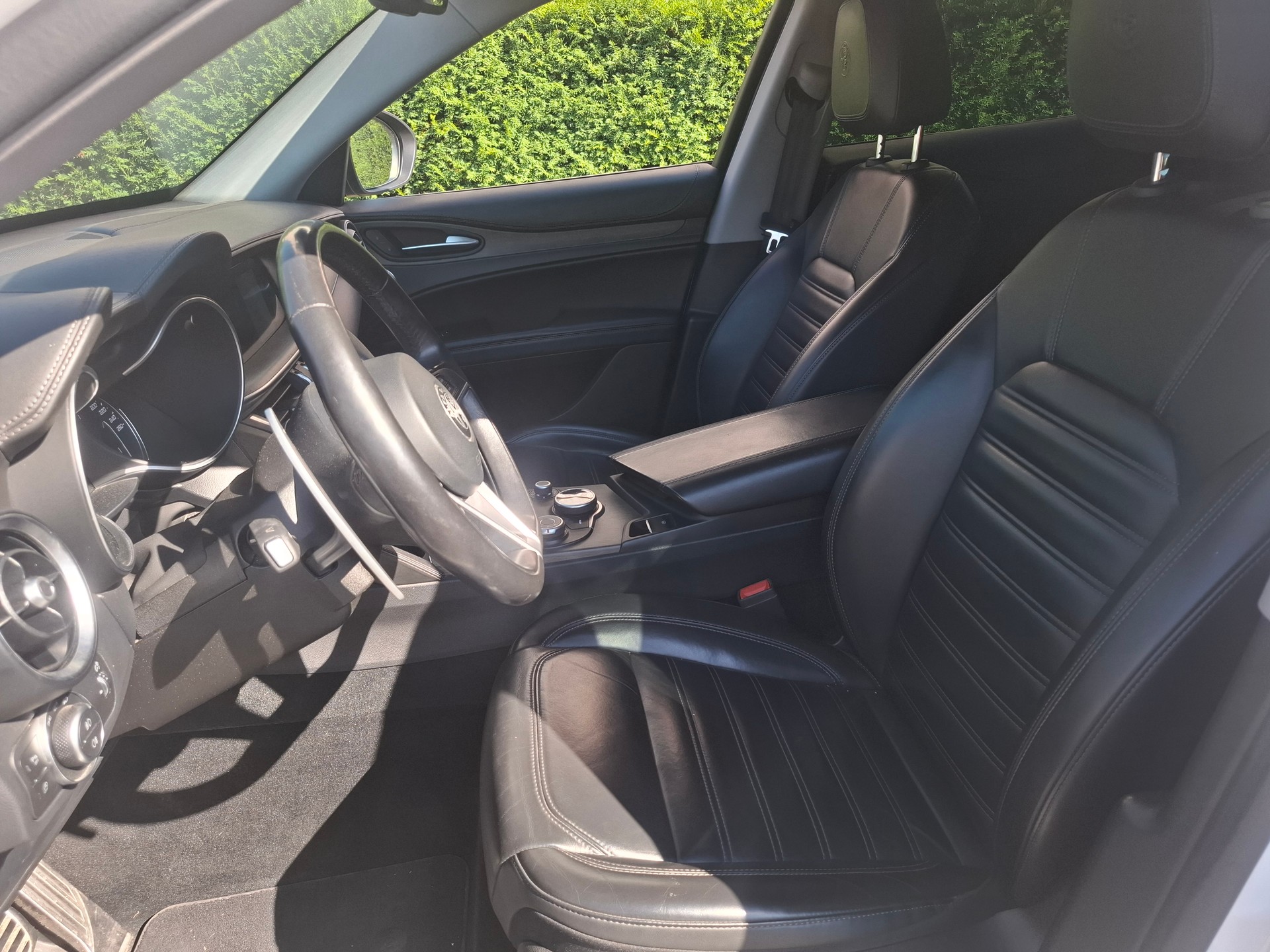 ALFA ROMEO Stelvio 2.2 JTDM Executive Q4 Automatic-image-4
