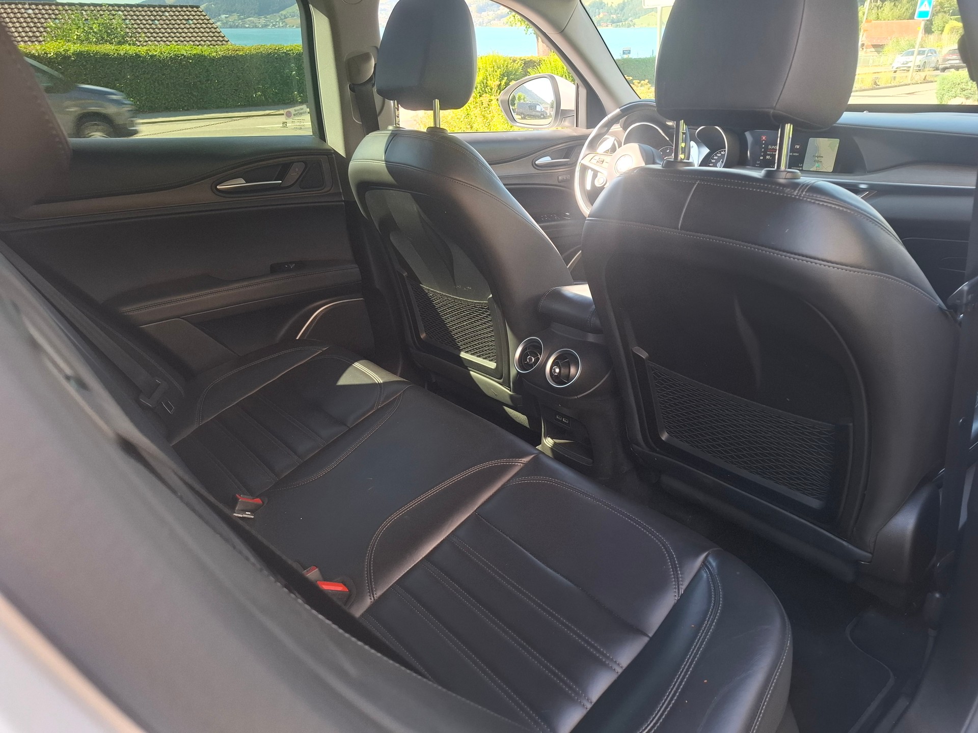 ALFA ROMEO Stelvio 2.2 JTDM Executive Q4 Automatic-image-7
