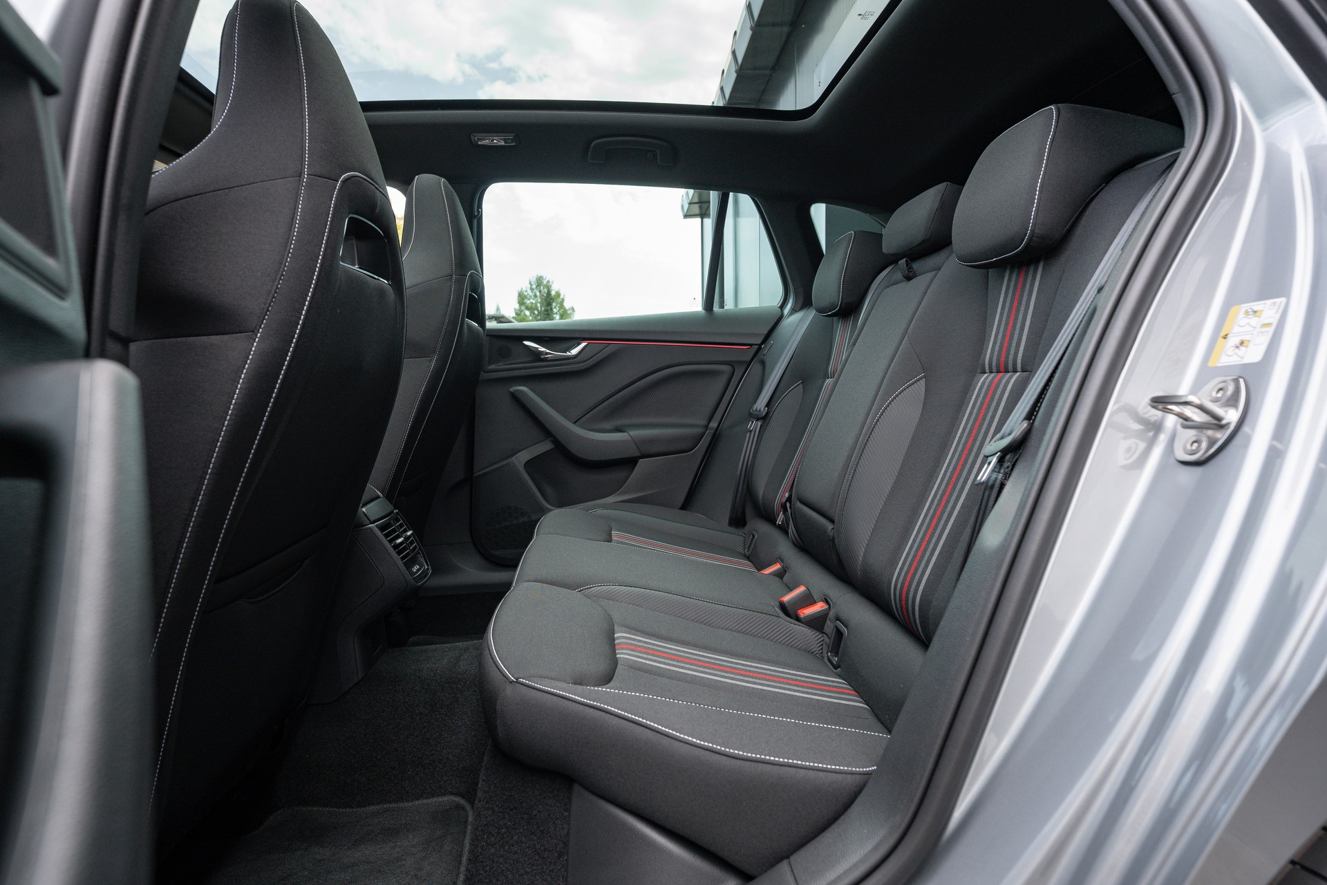 SKODA Scala 1.5 TSI Monte Carlo DSG-image-11