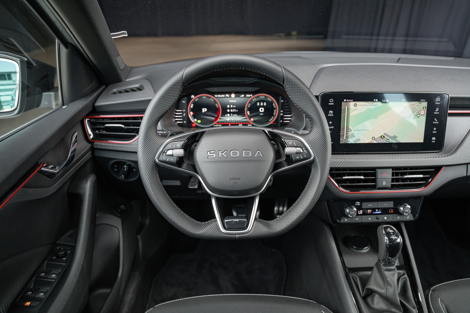 SKODA Scala 1.5 TSI Monte Carlo DSG-image-15