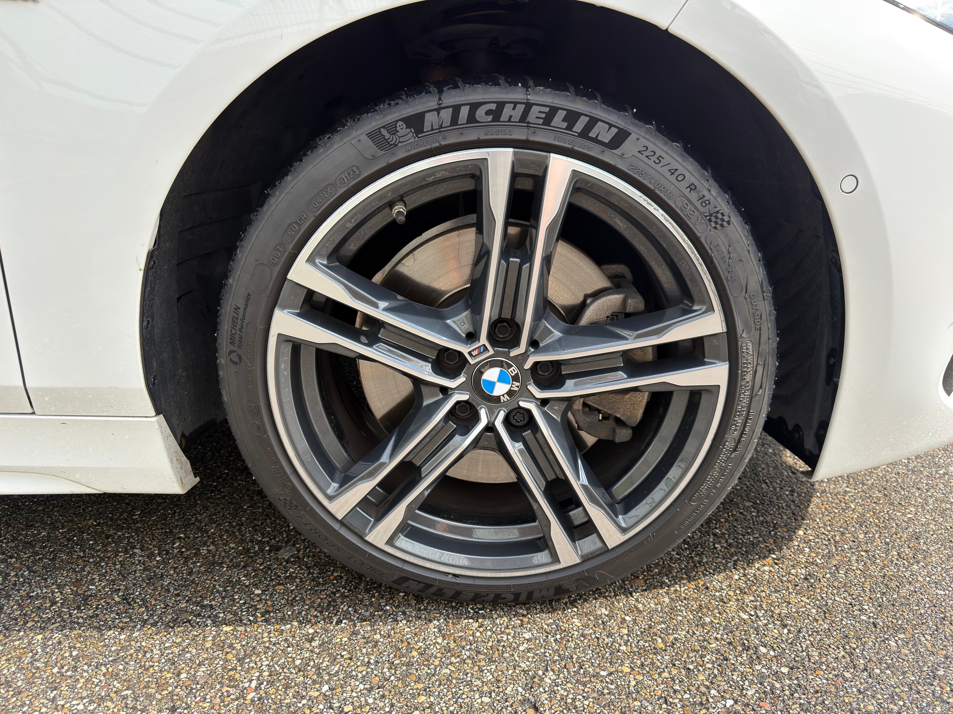 BMW 120d xDrive SAG M-Sportpaket-image-11
