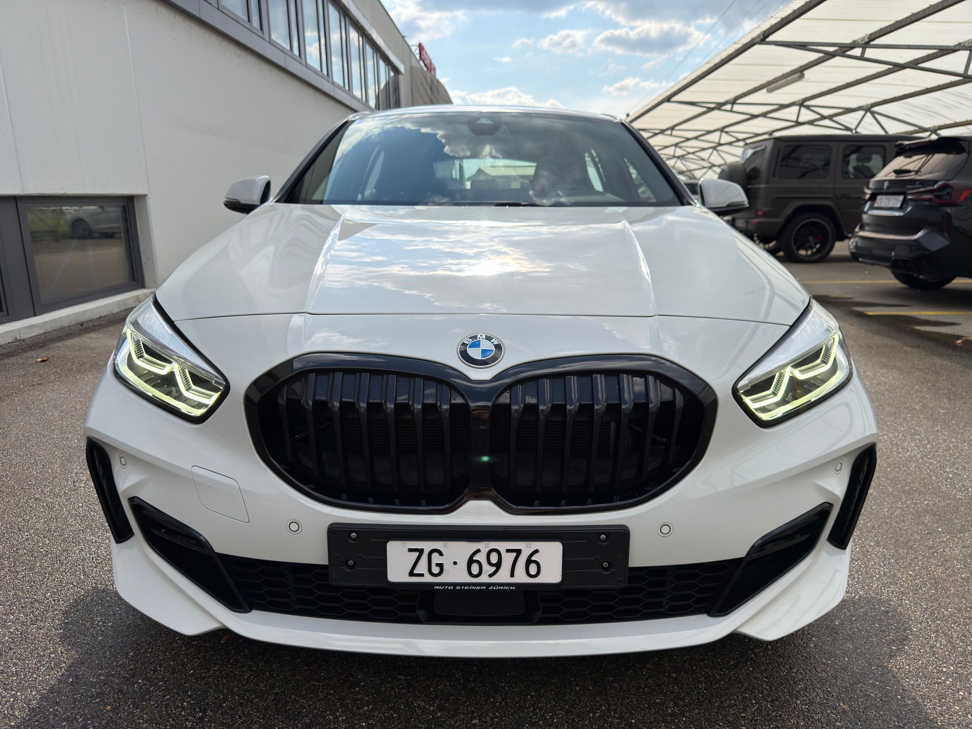 BMW 120d xDrive SAG M-Sportpaket-image-1