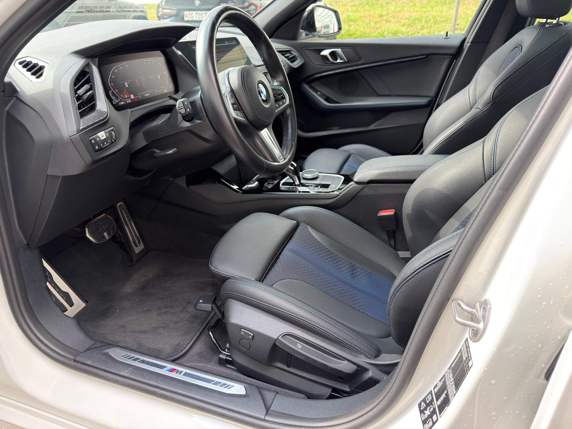 BMW 120d xDrive SAG M-Sportpaket-image-19