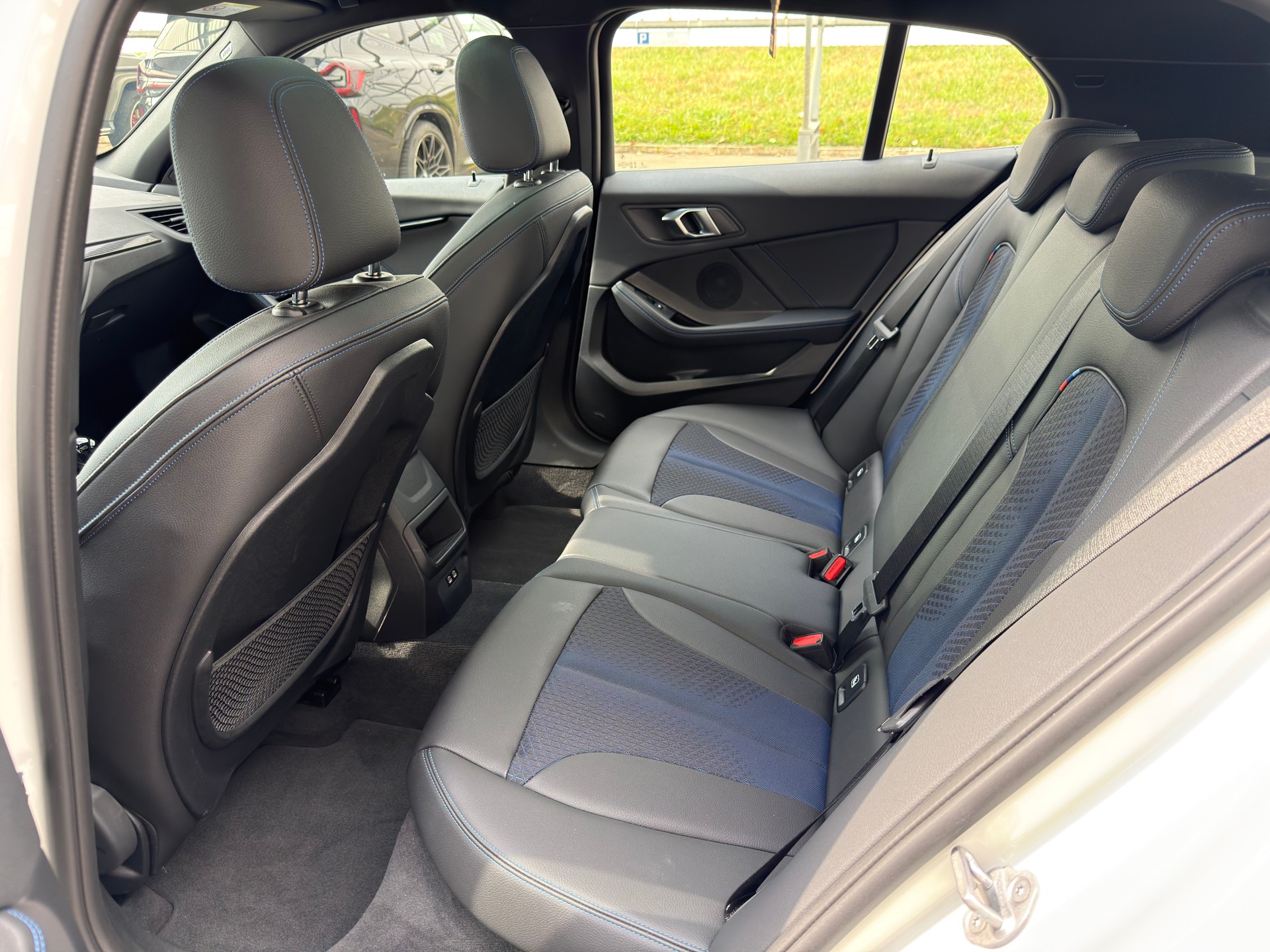 BMW 120d xDrive SAG M-Sportpaket-image-14