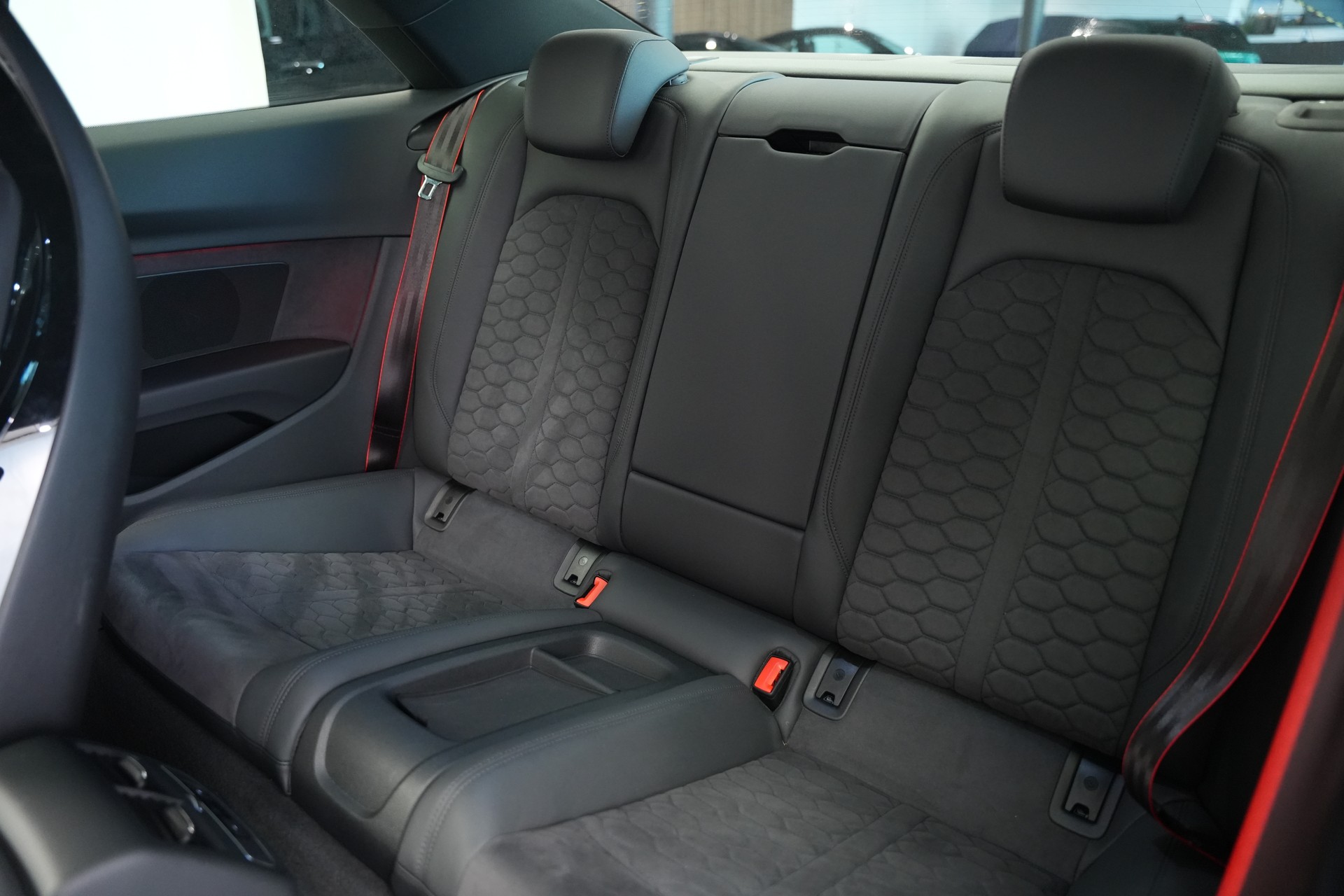 AUDI RS5 Coupé 2.9 TFSI quattro tiptronic *Competition Plus* *Carbon Paket*-image-14