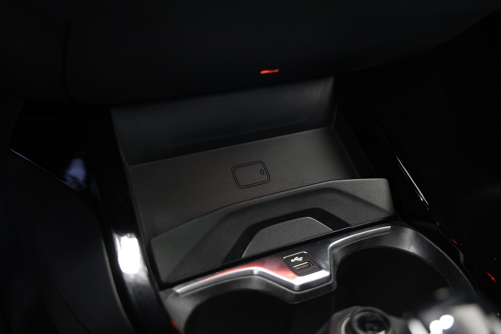 BMW M135i xDrive Steptronic *Vollausstattung*-image-28