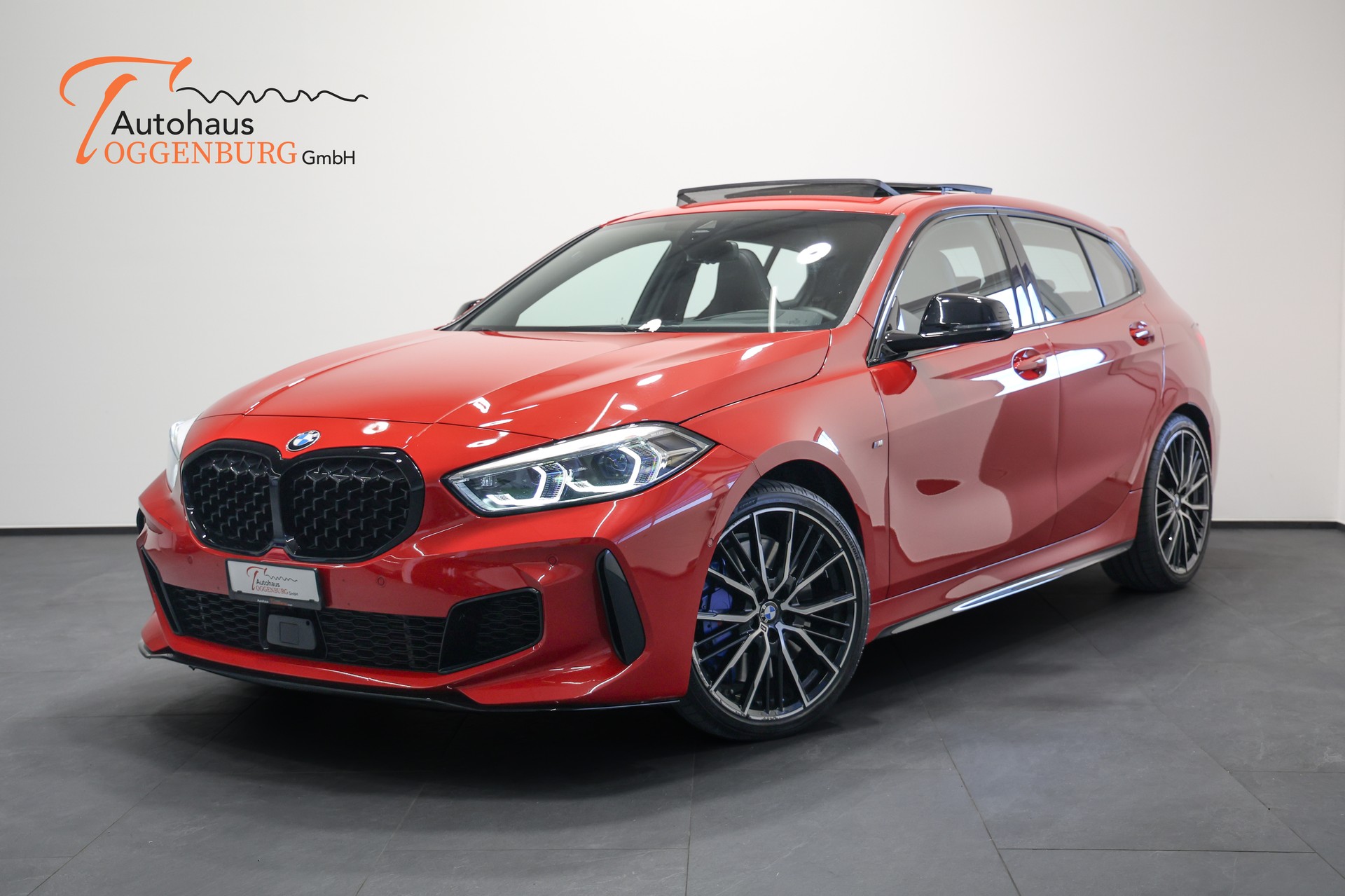 BMW M135i xDrive Steptronic *Vollausstattung*